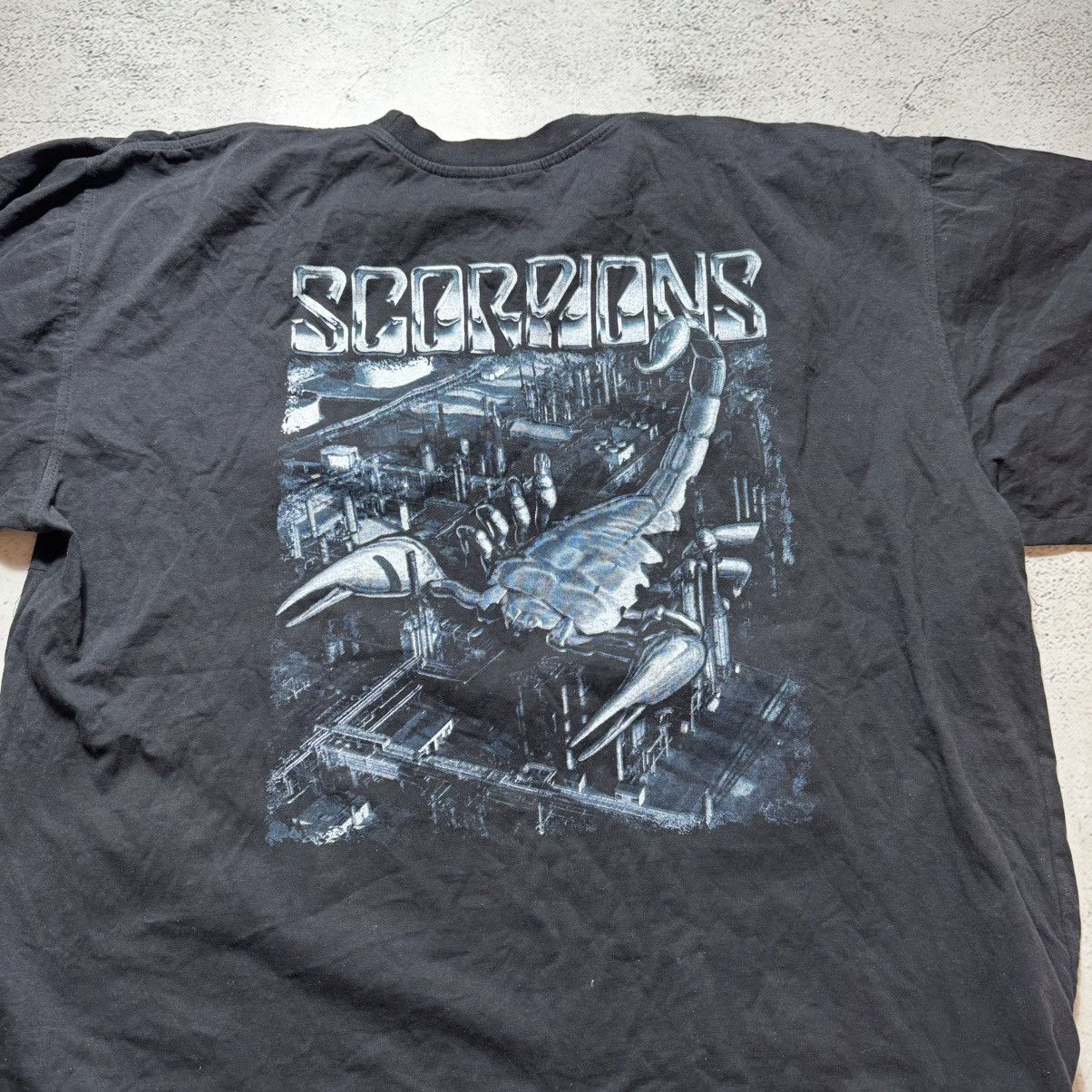 Vintage 90s scorpions t shirt with big logo rock tees Size US XL / EU 56 / 4 - 3 Thumbnail