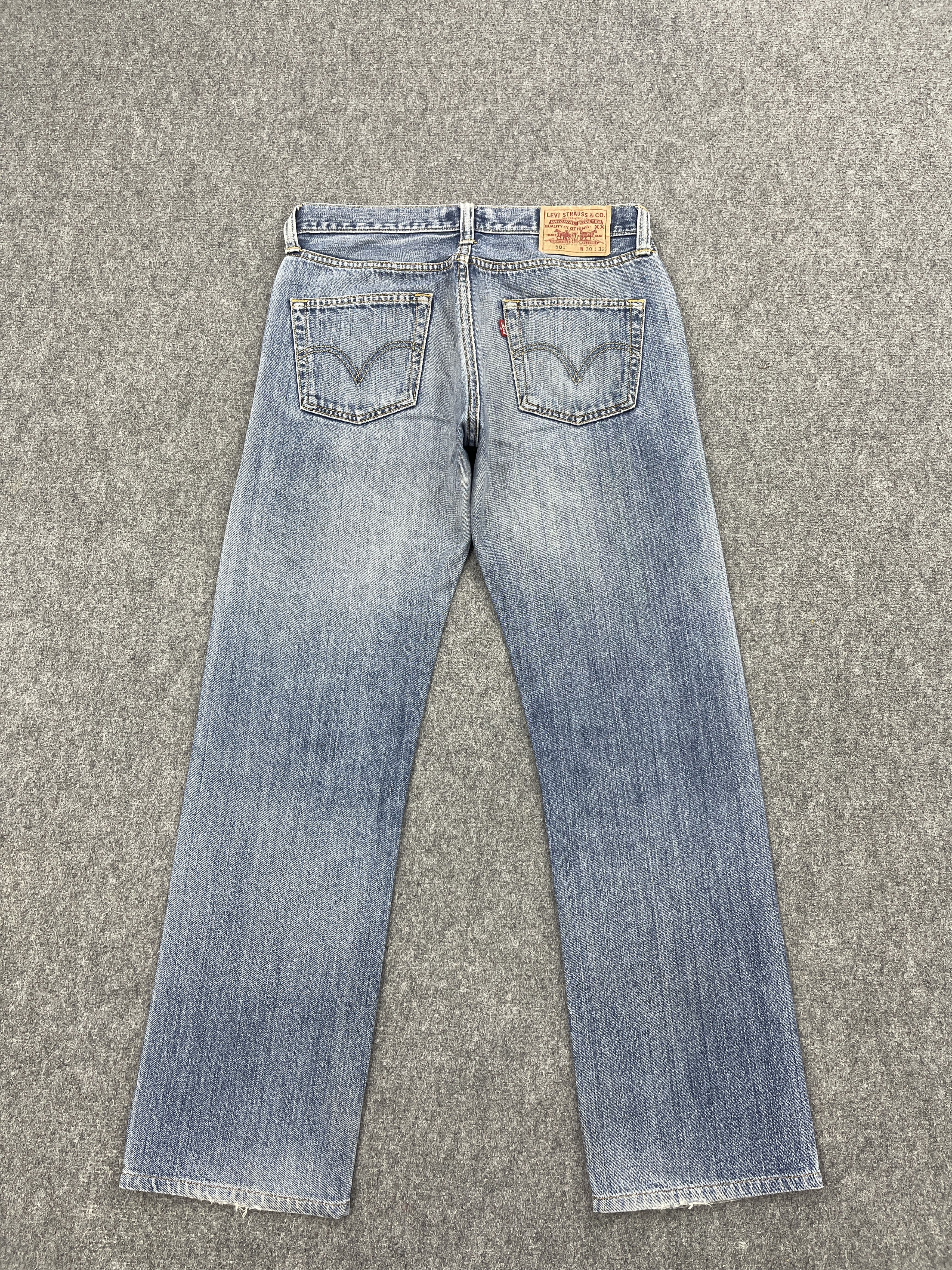 Levi's × Vintage Vintage Levis 501 Light Blue Washed Jeans Size US 30 / EU 46 - 3 Thumbnail
