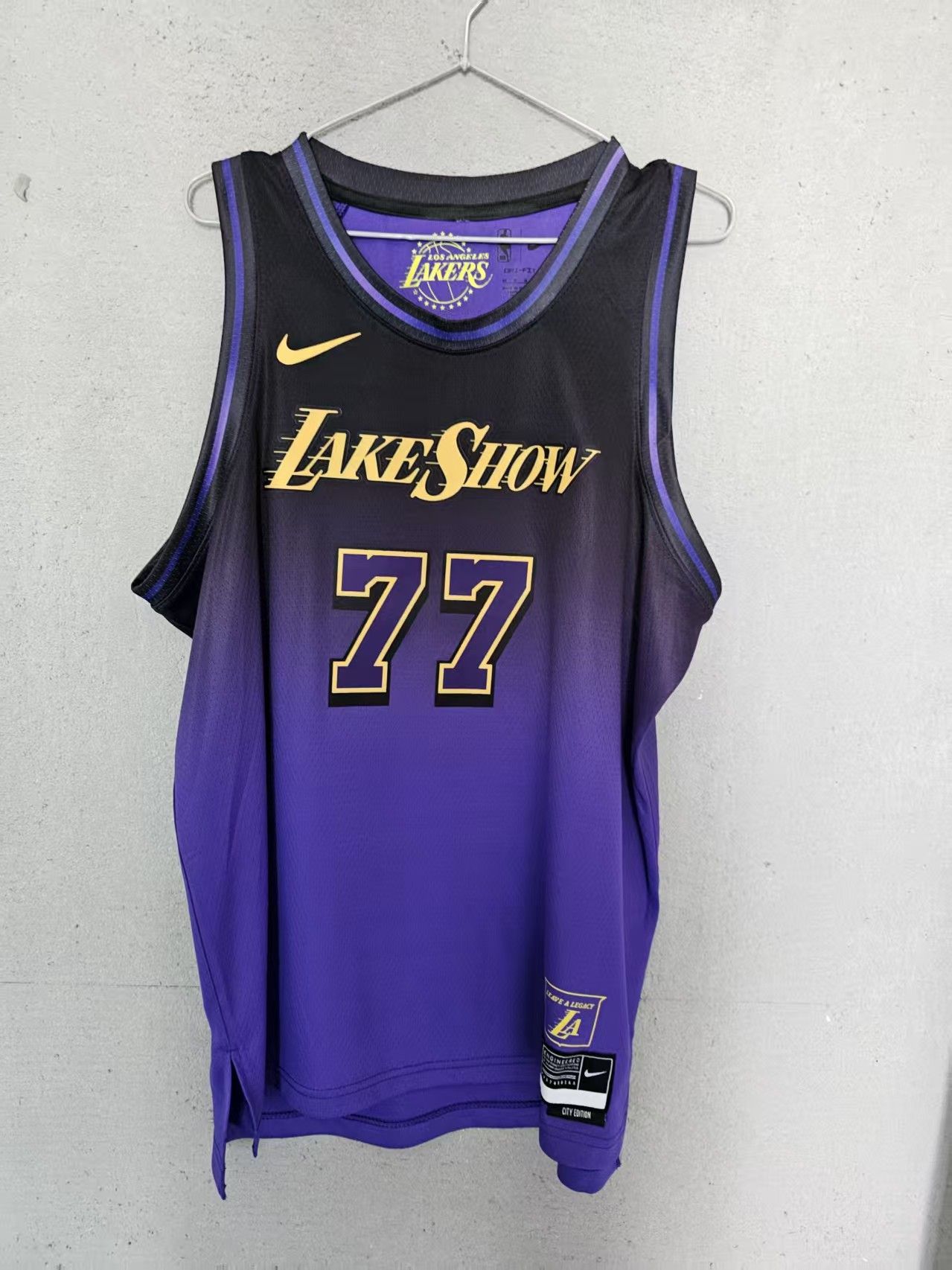 NBA Los Angeles Lakers #77 Luka Dončić Jersey Purple Small Size US S / EU 44-46 / 1 - 1 Thumbnail