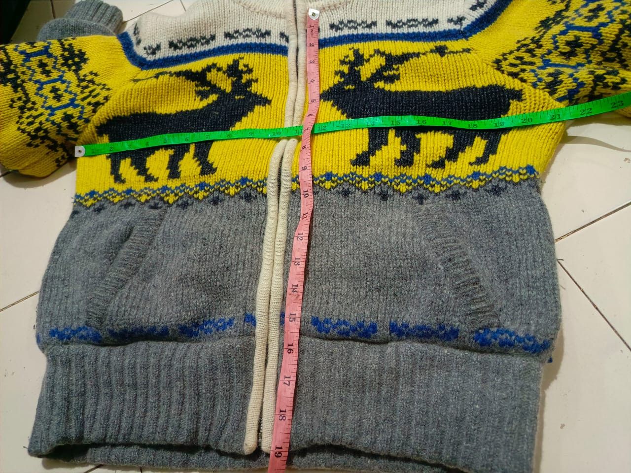 Aran Isles Knitwear Vintage Crux Raccoon Neck Fur Knit 2 Deer Size US S / EU 44-46 / 1 - 5 Thumbnail