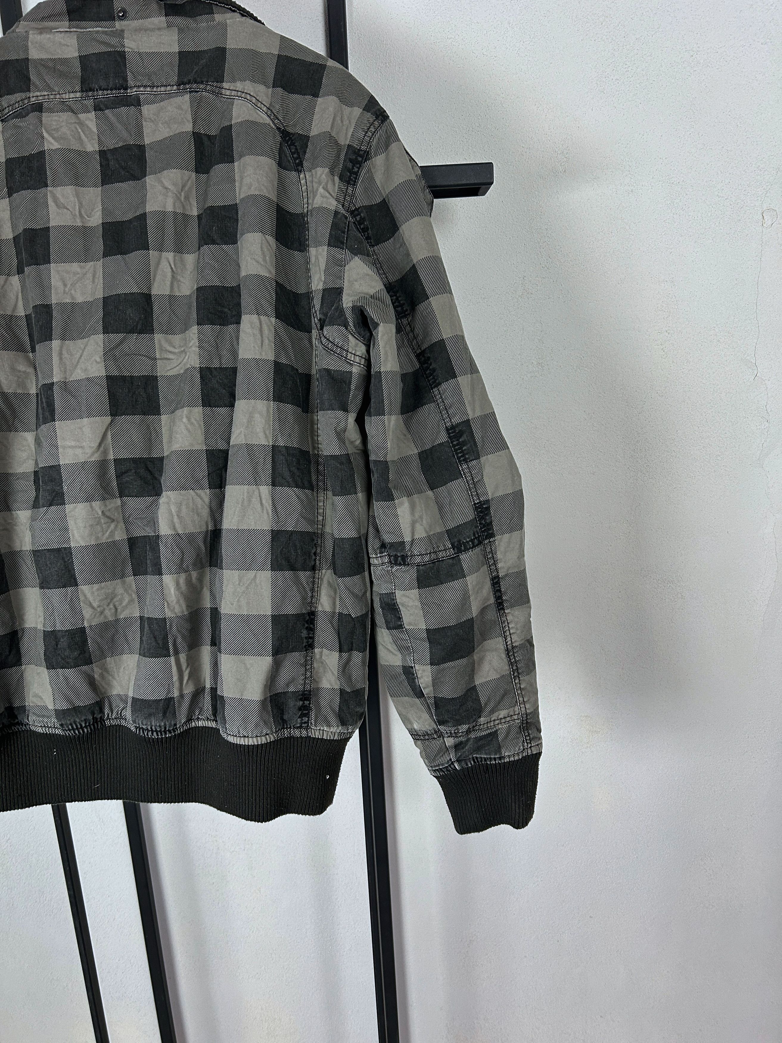 Vintage Vintage Plaid Bomber Jacket Grey Black Check Y2K Streetwear Size US L / EU 52-54 / 3 - 7 Thumbnail