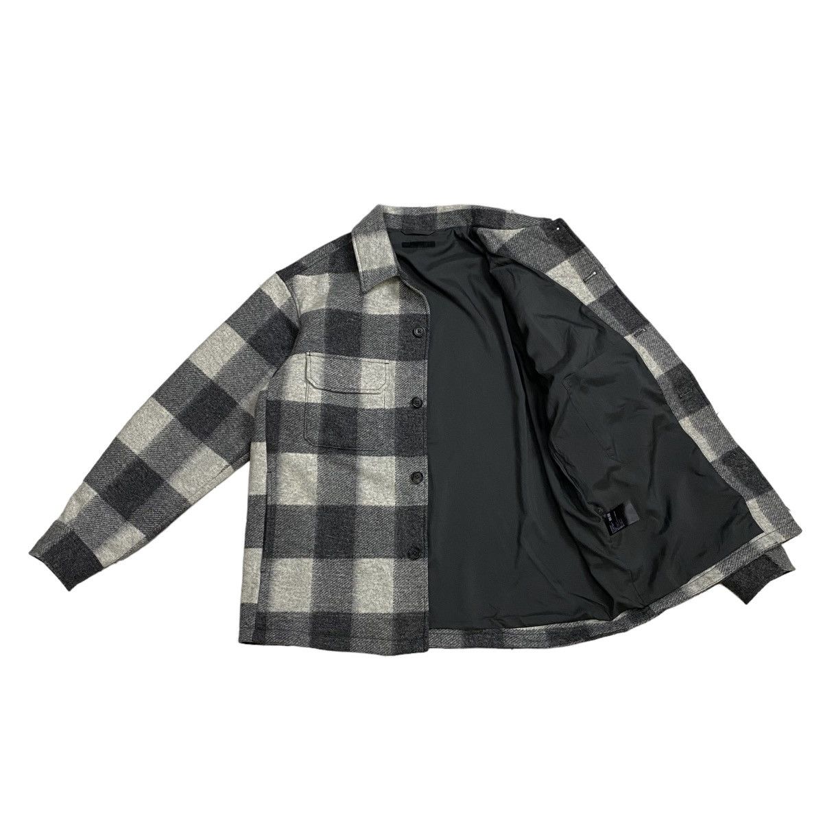 Flannel × Uniqlo UNIQLO PLAID FLANNEL JACKET Size US L / EU 52-54 / 3 - 6 Thumbnail