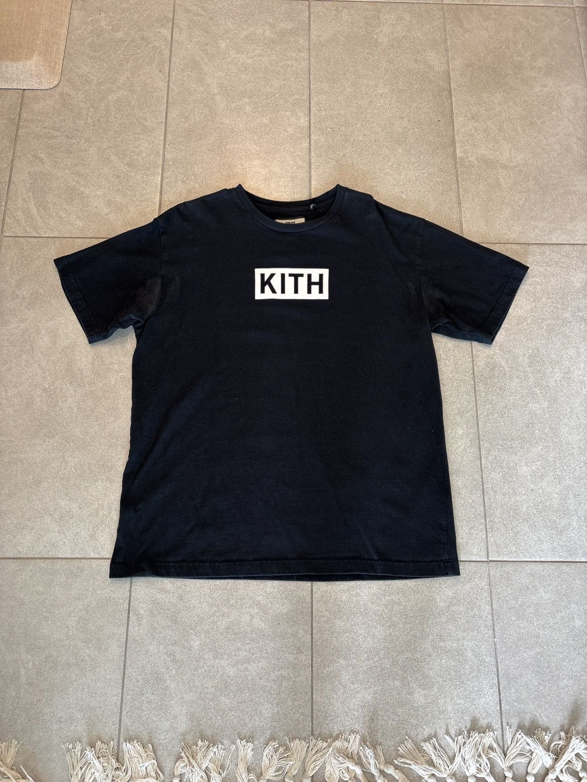 Kith Kith x Peanuts Snoopy Doghouse Classic Box Logo Tee | Grailed