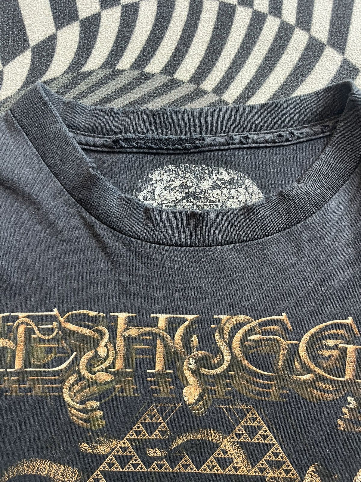 Band Tees Vintage MESHUGGAH 2012’s Band ( very worn ) Tshirt Size US XL / EU 56 / 4 - 5 Thumbnail