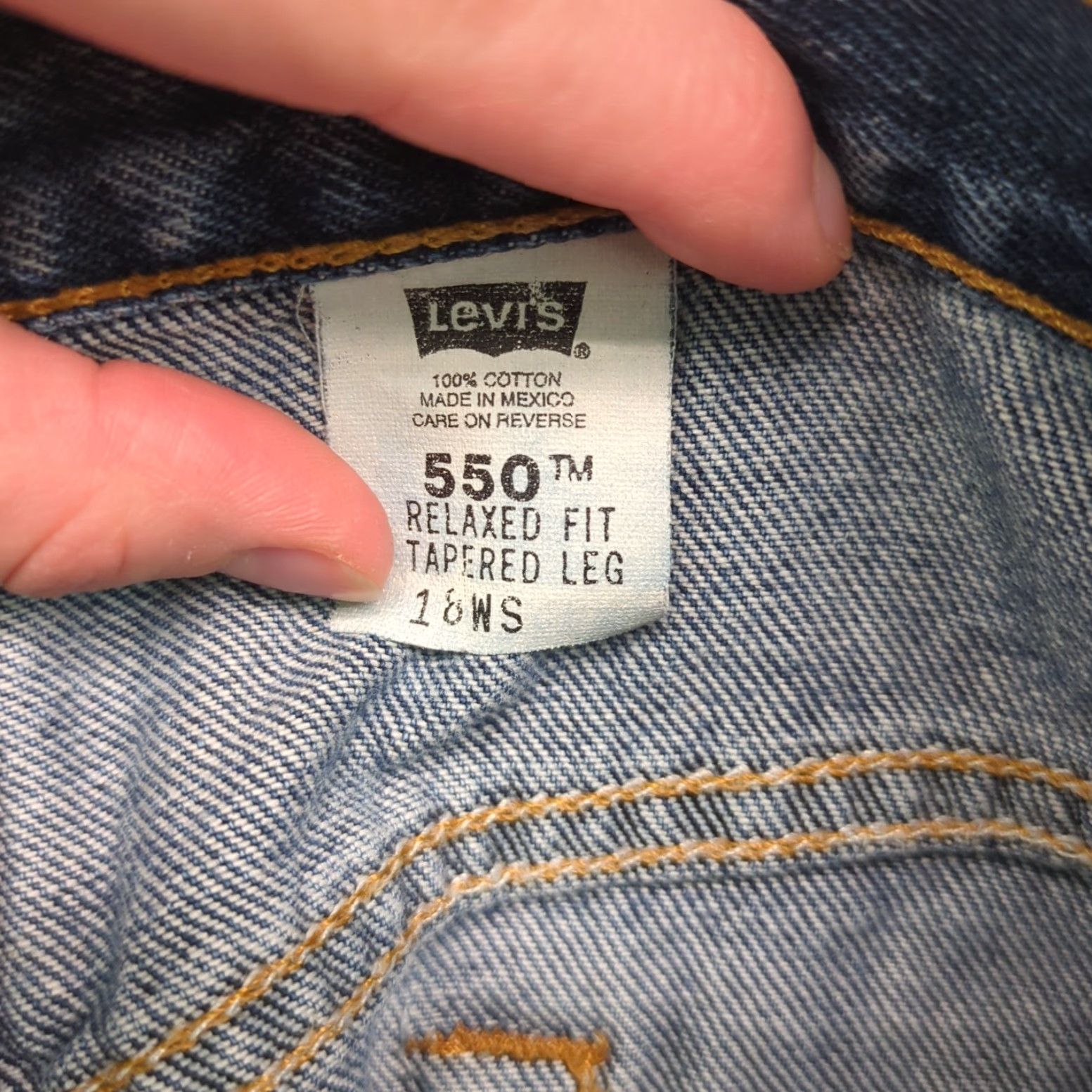 Levi's VINTAGE Levi's 550 Jeans Women Size 18WS Medium Wash Straight Leg 1999 Model Levi's 550 Womens Jeans Trend Mom Fit Mens? Size 40" / US 18 - 3 Thumbnail