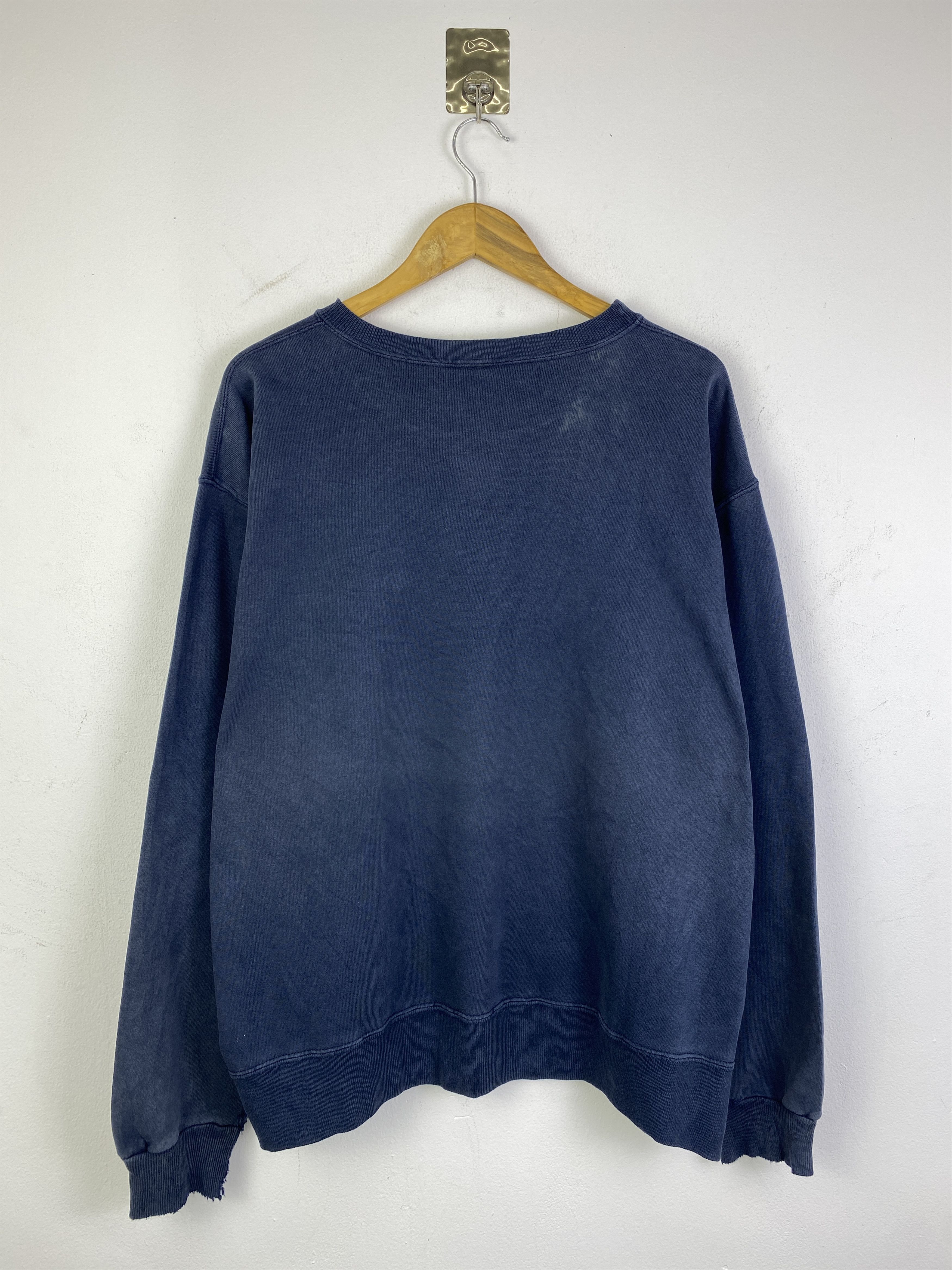 Champion Vintage 90s Champion Faded Distressed Sweatshirt SH0252 Size US XL / EU 56 / 4 - 3 Thumbnail