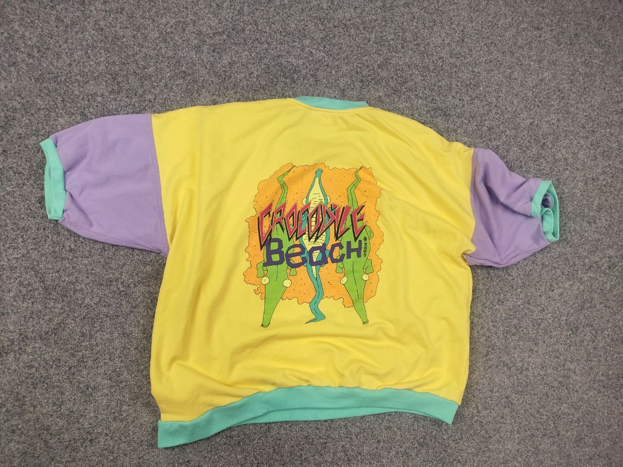 Adidas Rare Vintage 80's Adidas Originals Crocodile Beach T-Shirt Size US XL / EU 56 / 4 - 8 Thumbnail