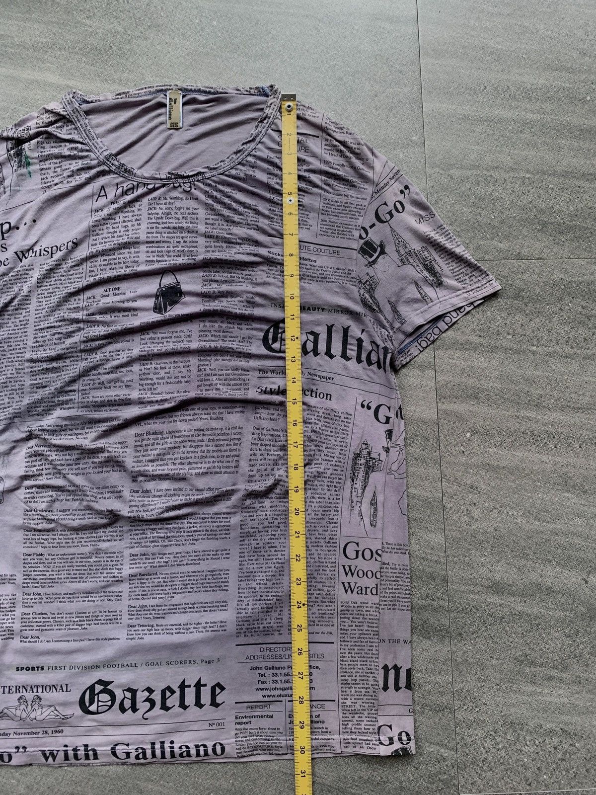 John Galliano FREE TAX! 2000s Gazzete Newspaper tee Size US L / EU 52-54 / 3 - 10 Thumbnail
