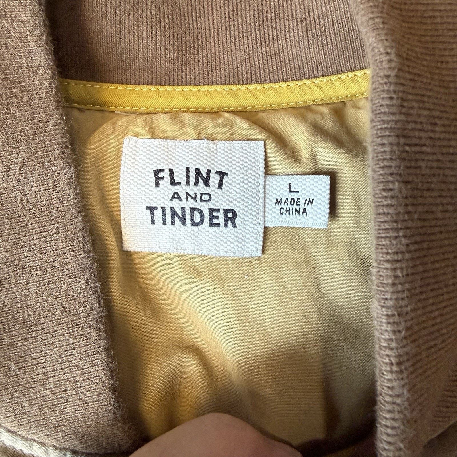 Flint And Tinder Flint and Tinder Caliber Quilted Vest Khaki Military Utility Size US L / EU 52-54 / 3 - 8 Thumbnail