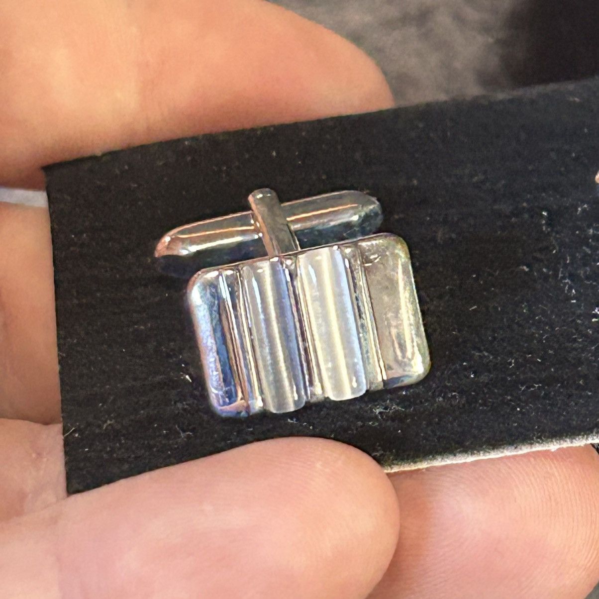 Vintage Modern gentleman’s cat eye glass bar tilt style cuff links Size ONE SIZE - 4 Thumbnail