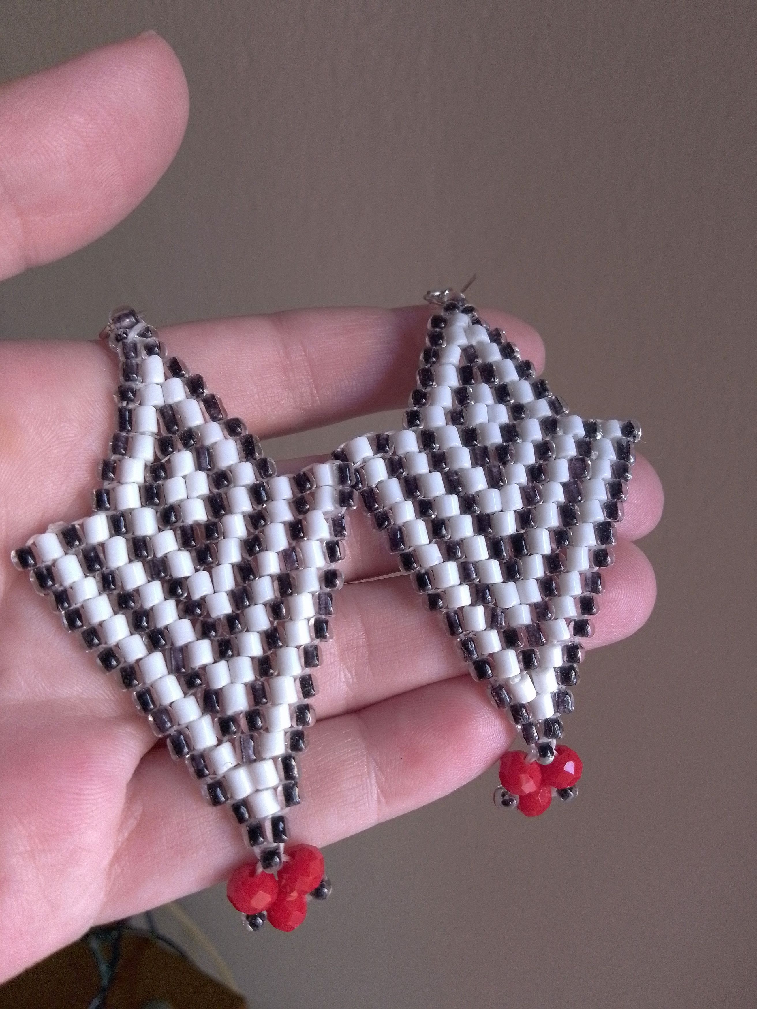 Handmade Earrings Triangular Long Black White Red Crystal Size ONE SIZE - 4 Thumbnail