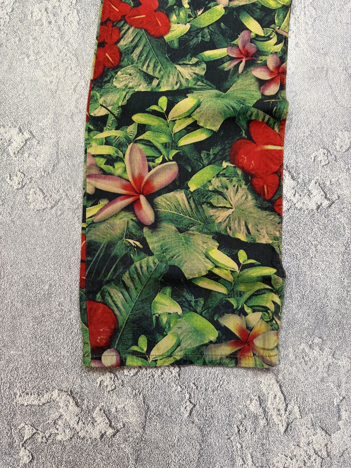 Dolce & Gabbana Dolce and Gabbana - SS ‘03- Full Print Floral Pants Size US 33 - 4 Thumbnail