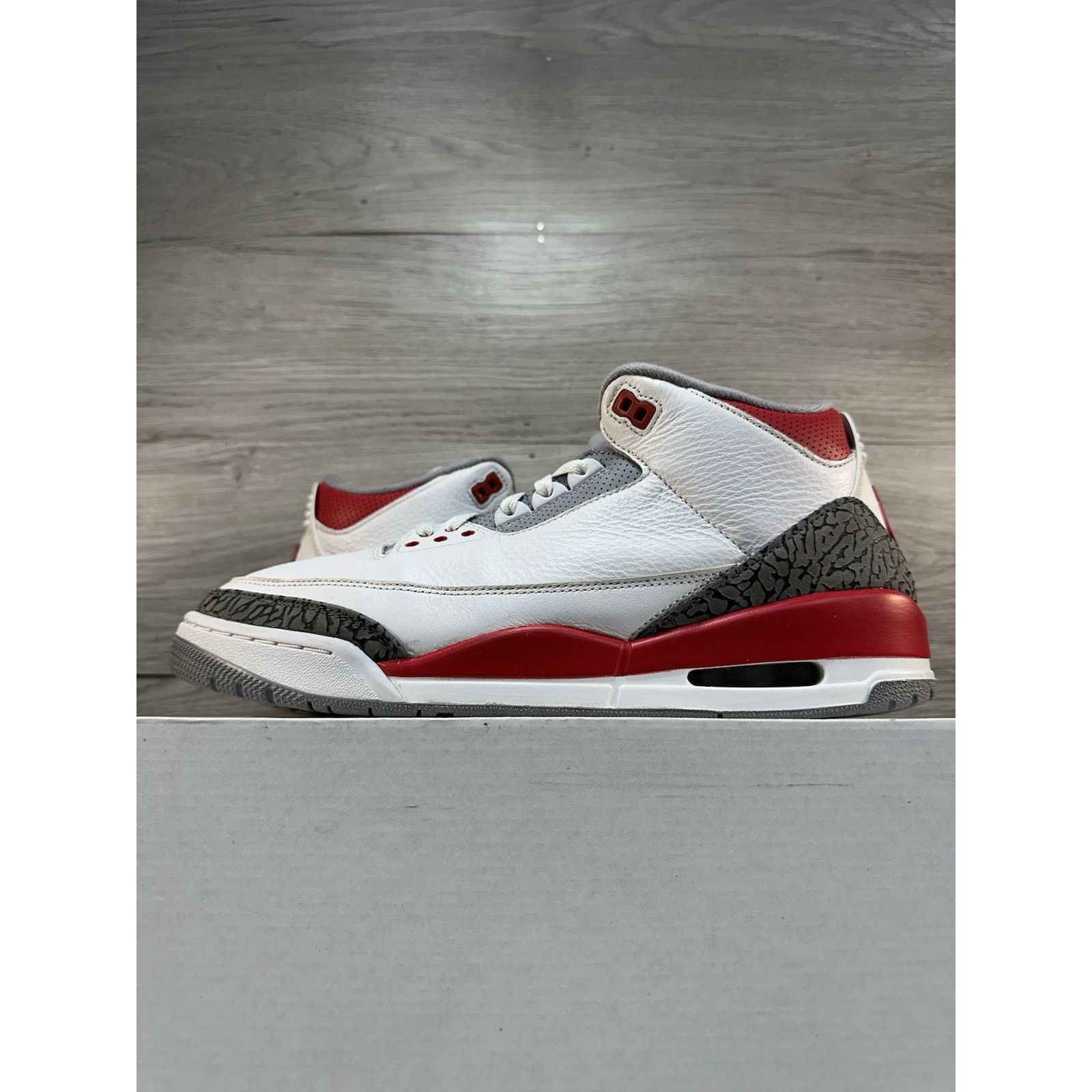 Jordan Brand Jordan 3 Retro Fire Red - Size 12 Size US 12 / EU 45 - 1 Thumbnail