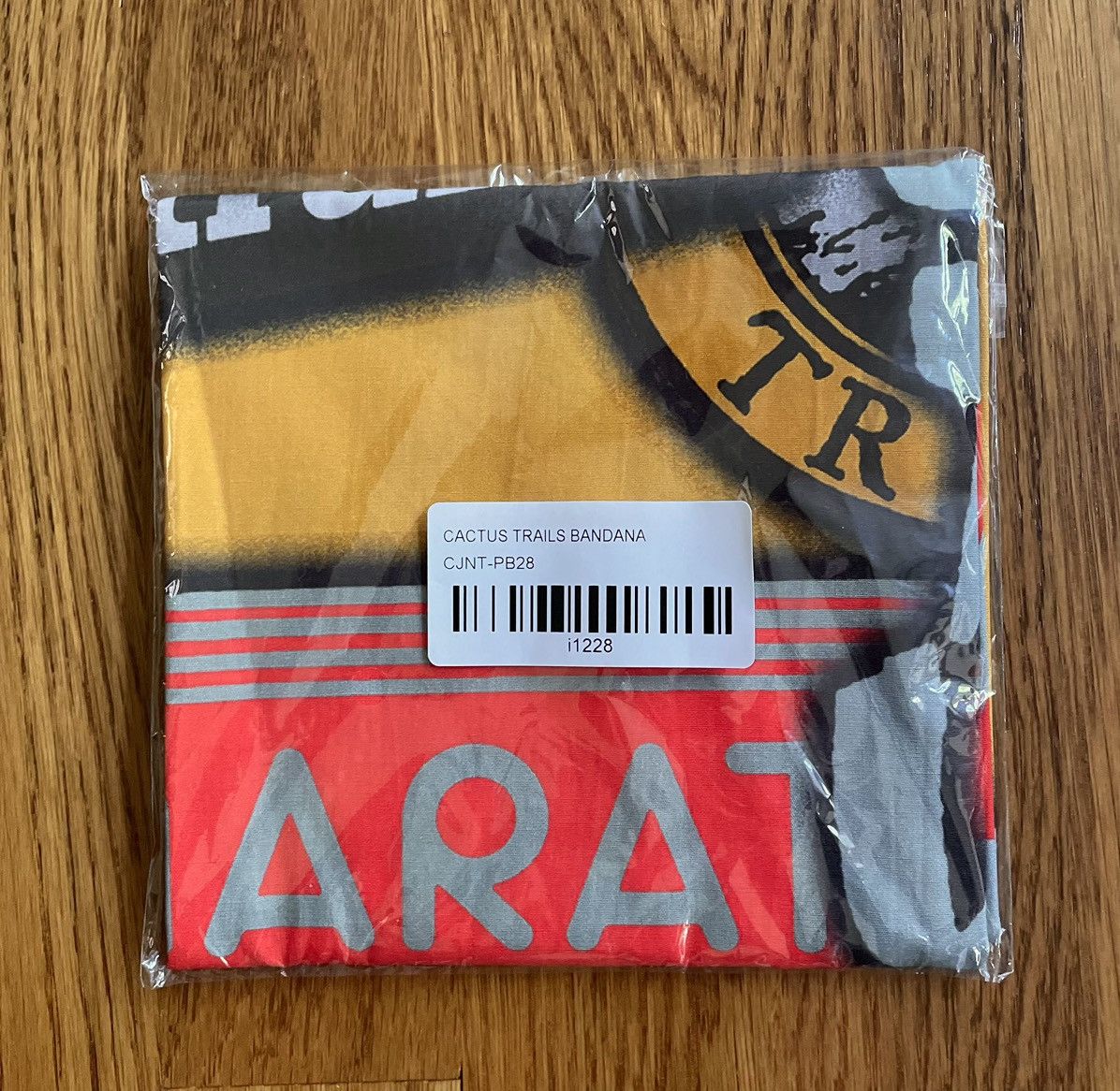 Travis Scott Travis Scott Cactus Trails Bandana Gold Yellow Astroworld Size ONE SIZE - 3 Thumbnail