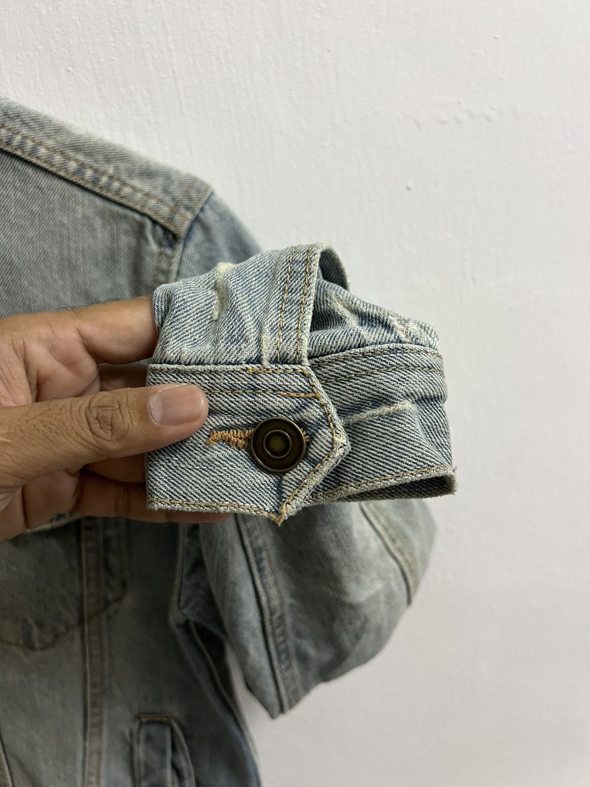The Unbranded Brand × Vintage No 7 Unbrand Distressed Denim Jacket Size US M / EU 48-50 / 2 - 7 Thumbnail