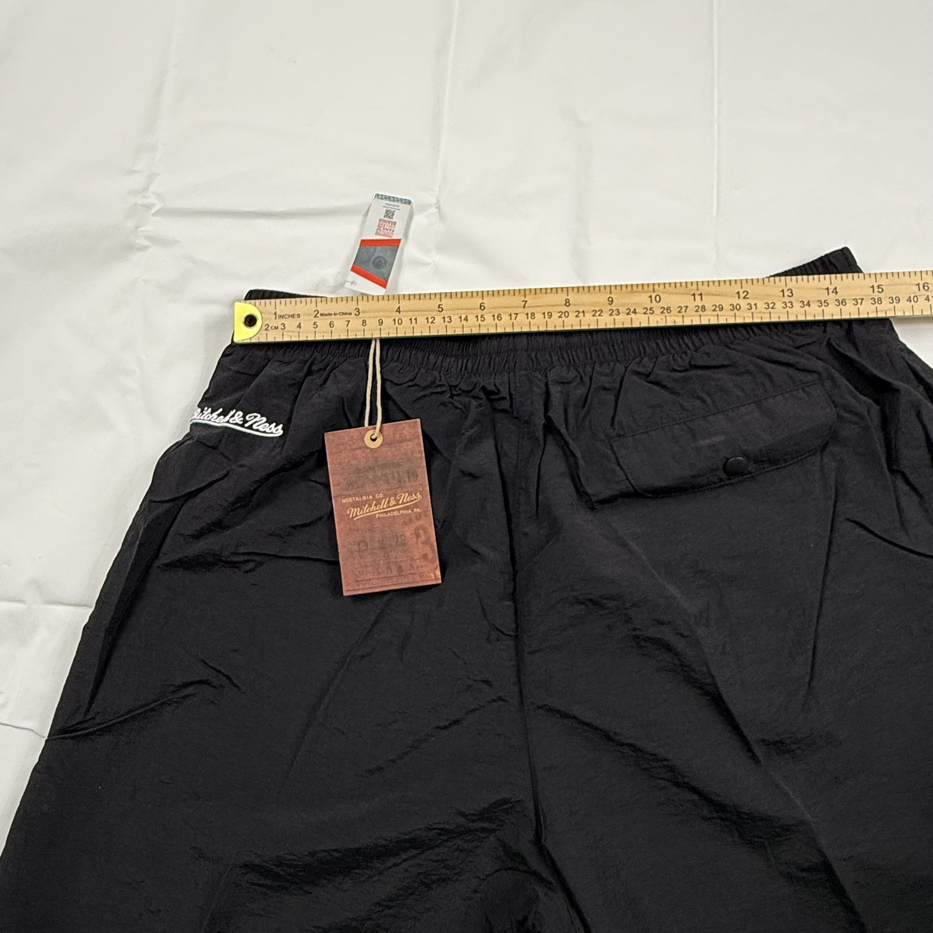 Mitchell & Ness Mitchell & Ness Georgetown Hoyas Nylon Shorts Mens Large Size US 36 / EU 52 - 8 Thumbnail