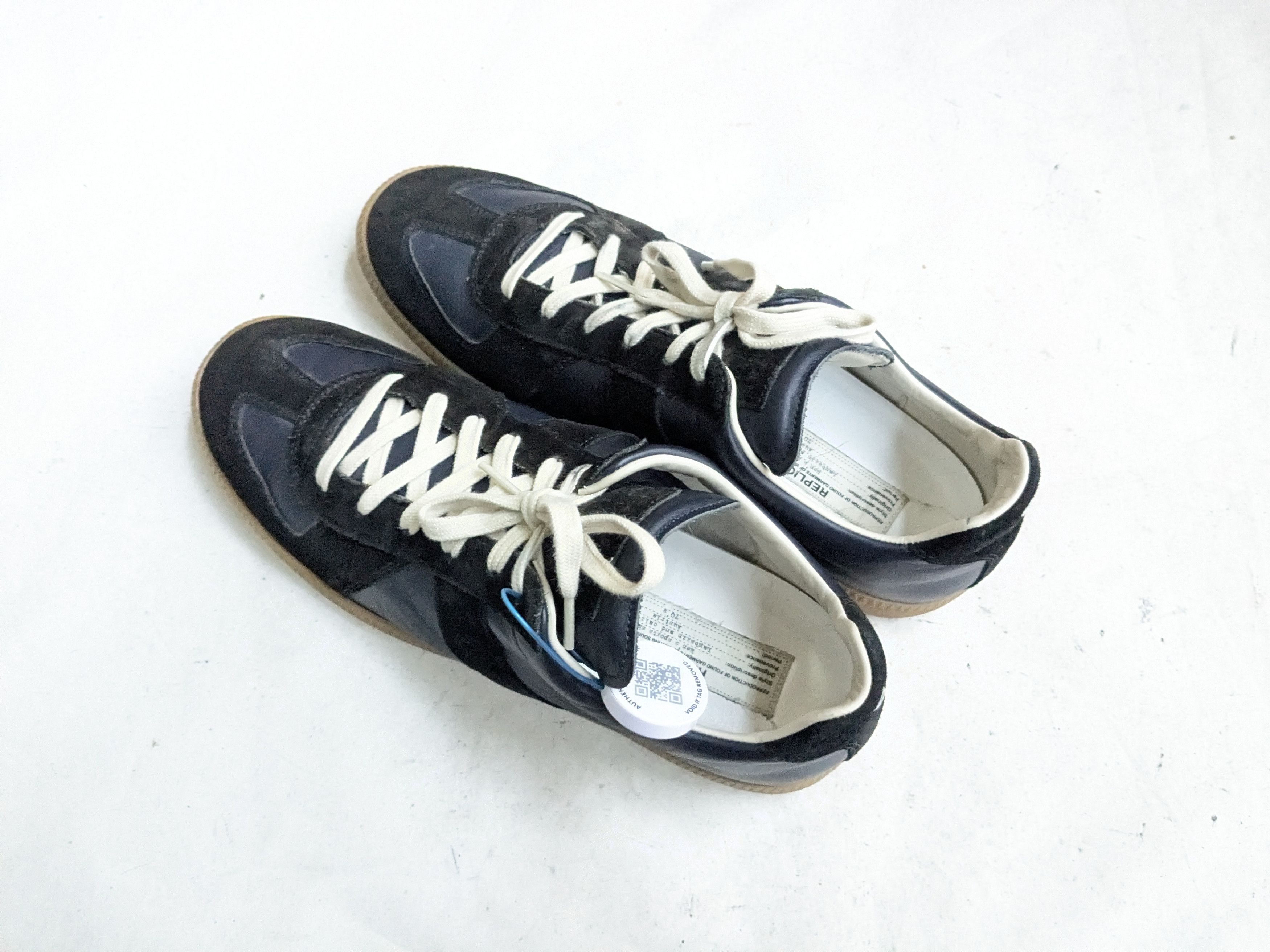 Maison Margiela Maison Margiela Replica GAT Navy Blue 10 43 Low Tops Gum Size US 10 / EU 43 - 14 Thumbnail