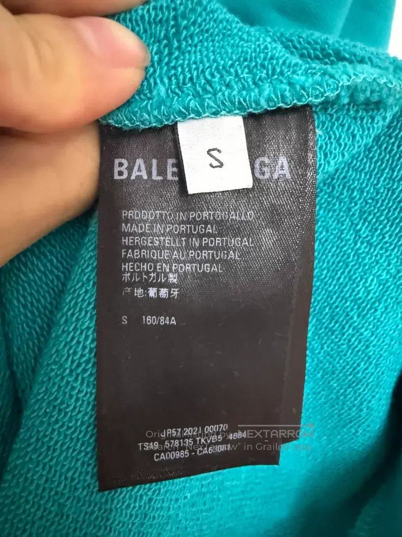 Balenciaga Balenciaga Embroidered Small Logo Hooded Sweatshirt Size US S / EU 44-46 / 1 - 4 Thumbnail