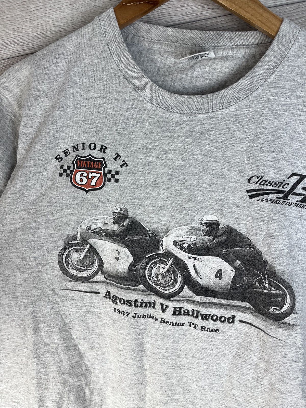 Fruit Of The Loom Vintage men’s t-shirt Moro merch Agostini V Hailwood size m Size US M / EU 48-50 / 2 - 6 Thumbnail