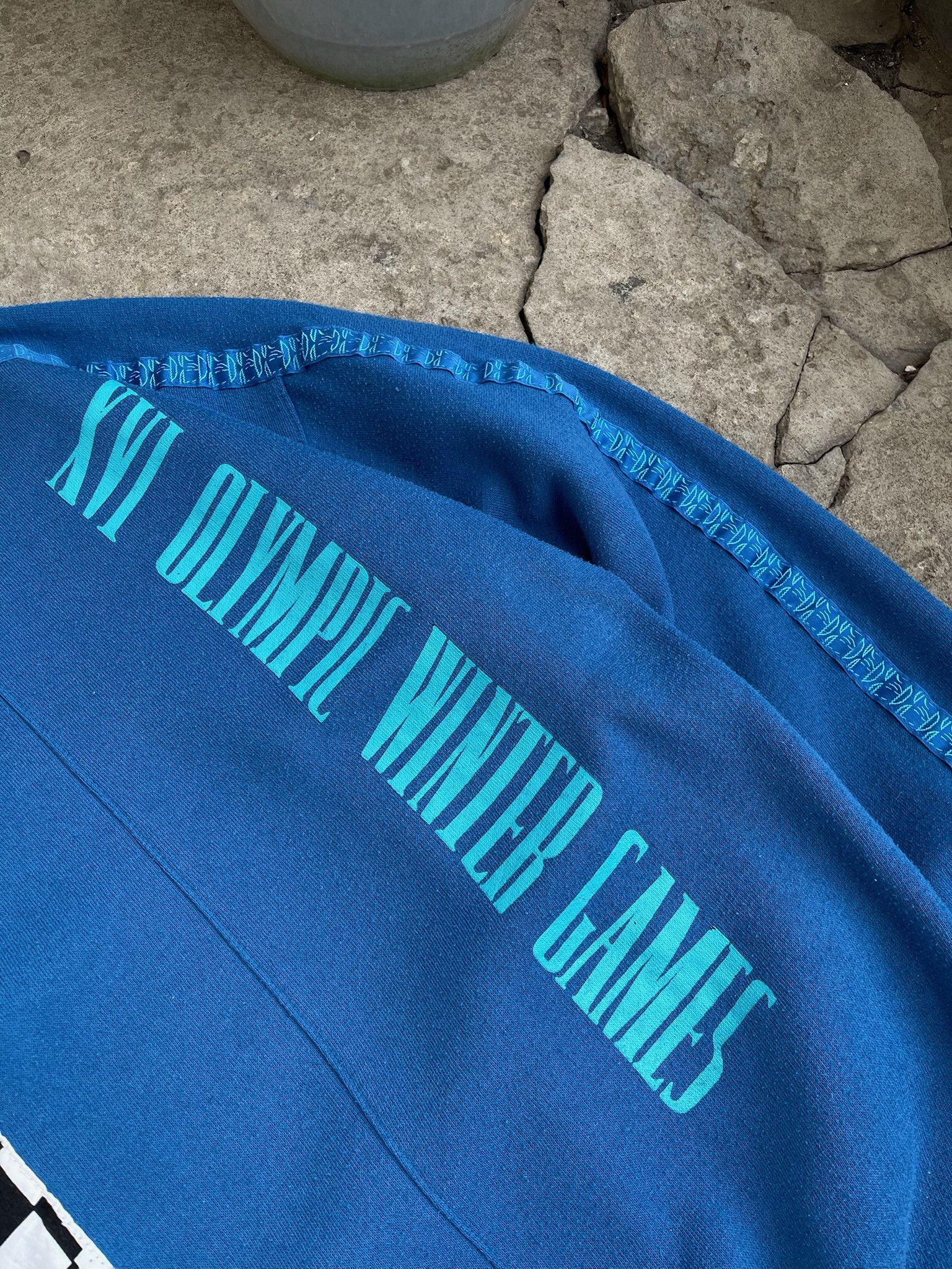 USA Olympics Vintage 1992 Olympic Winter Games Sport sweatshirt France Size US M / EU 48-50 / 2 - 10 Thumbnail