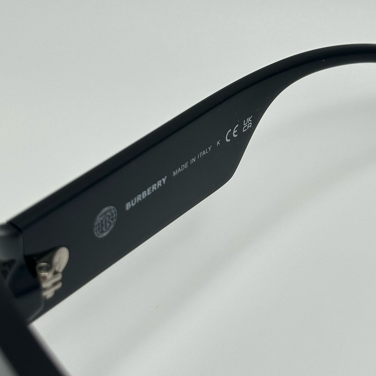 Burberry NEW BURBERRY BE4401U 300187 Black/DarkGrey Unisex Sunglasses Size ONE SIZE - 2 Thumbnail