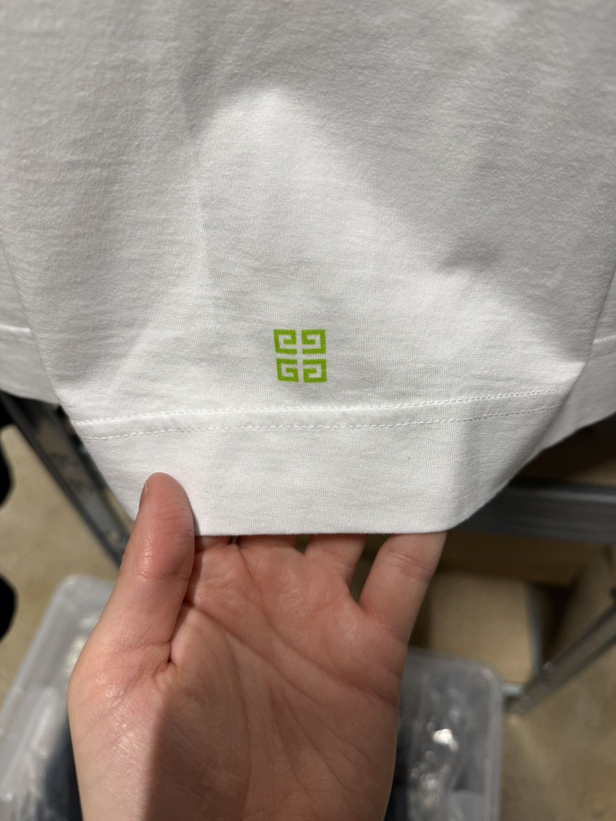Givenchy Givenchy Logo T-Shirt NEW 650$ Size US XL / EU 56 / 4 - 4 Thumbnail