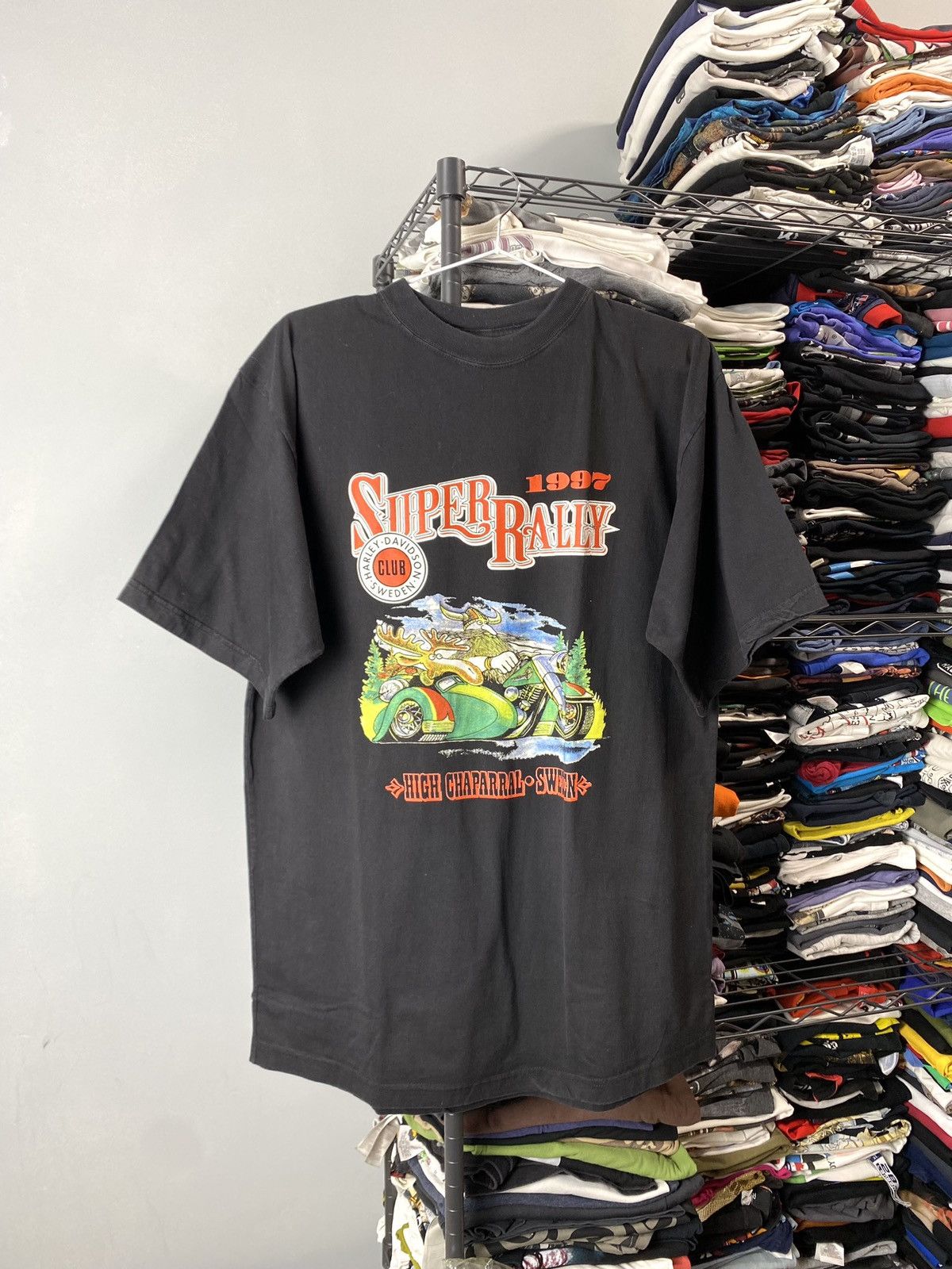Band Tees Rare! Vintage 1997 Rally Harley Davidson T Shirt Size US XL / EU 56 / 4 - 1 Thumbnail