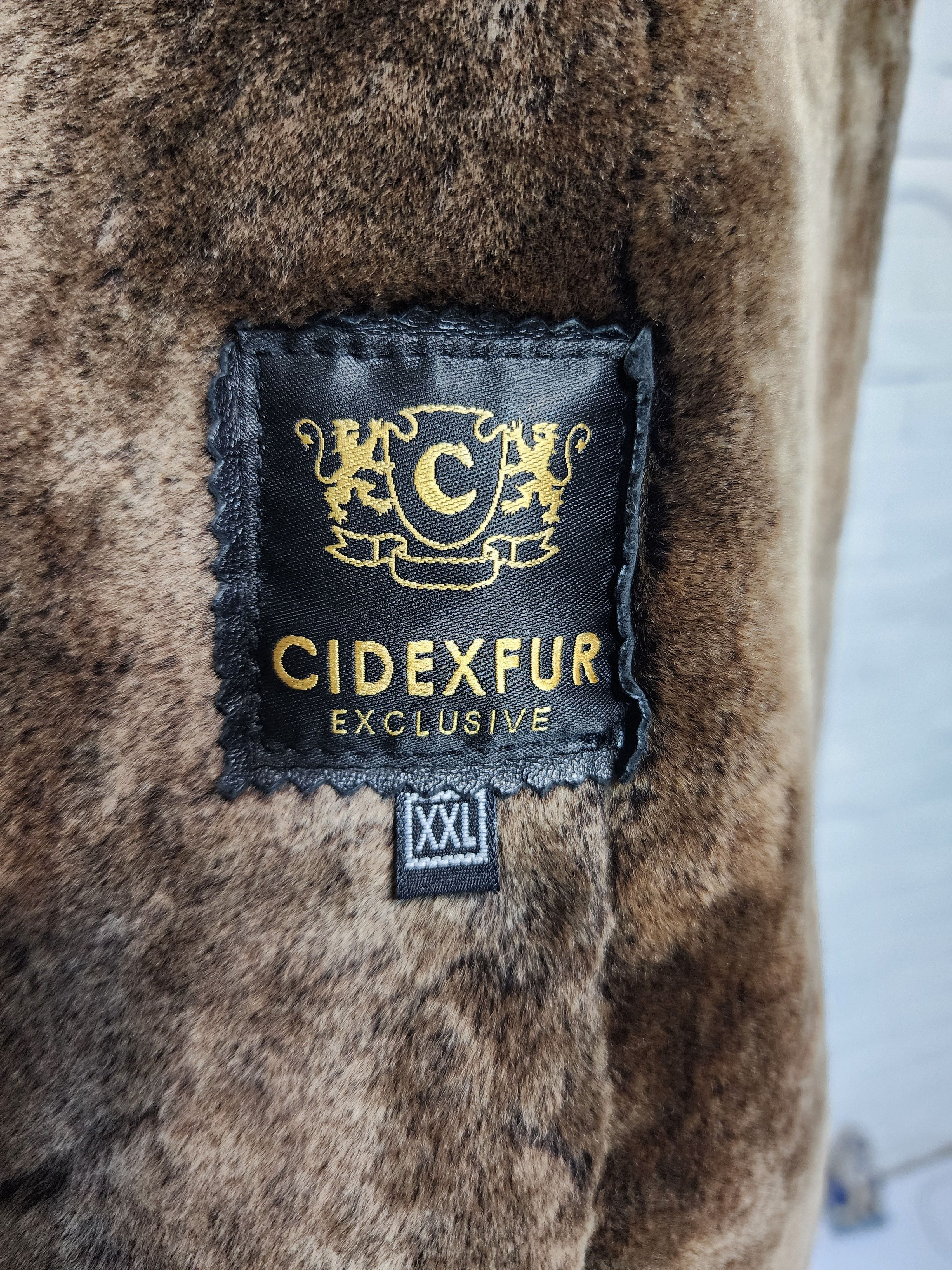Furla Black Sheepskin Coat: Women's Genuine Fur Hooded Jacket Size M / US 6-8 / IT 42-44 - 9 Thumbnail