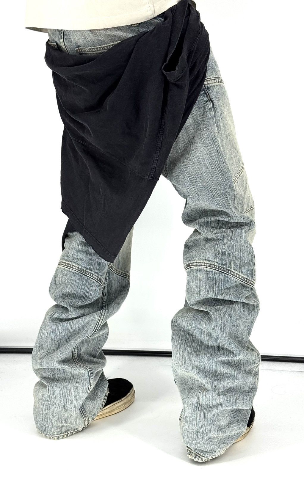 Balenciaga Balenciaga Italian Indigo Ring Flared Jeans with shirt Size US 31 - 1 Thumbnail