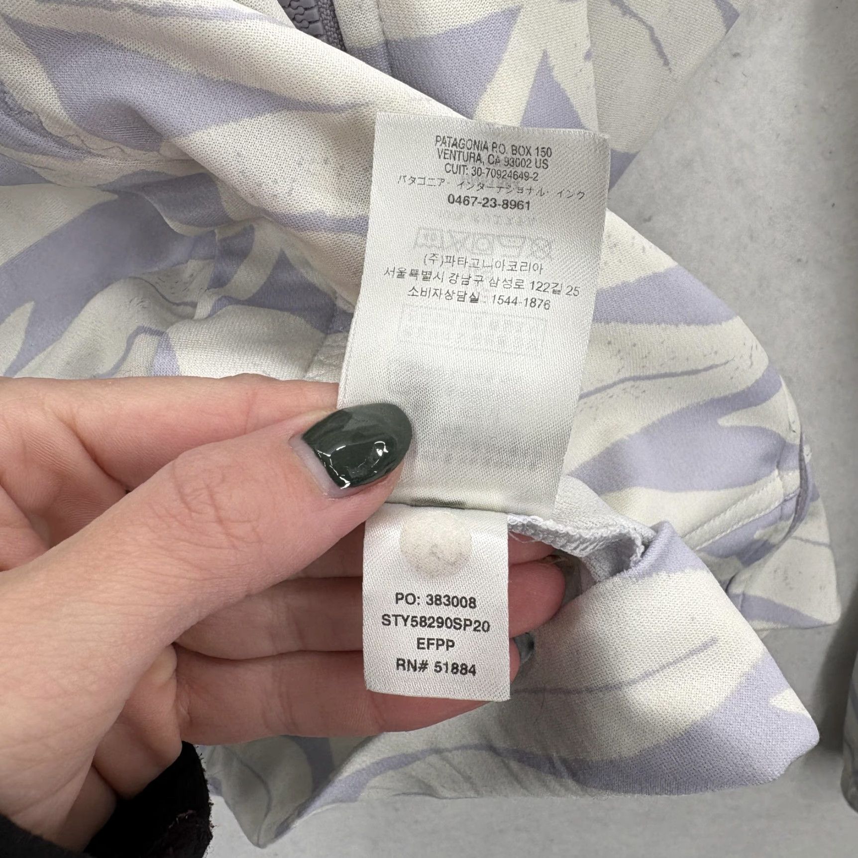 Patagonia Patagonia Womens Hoodie Full Zip Lightweight Purple Leaf Print Pockets M Size M / US 6-8 / IT 42-44 - 6 Thumbnail
