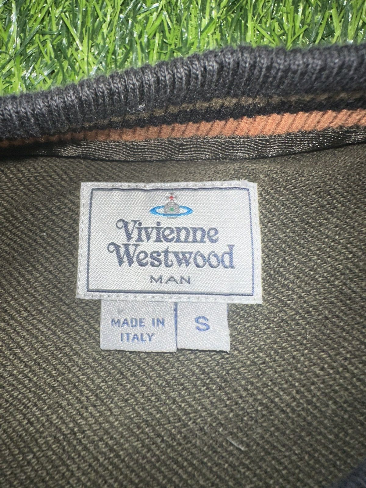 Vivienne Westwood vivienne westwood Crown Sweatshirt Crewneck Size Small Size US S / EU 44-46 / 1 - 3 Thumbnail