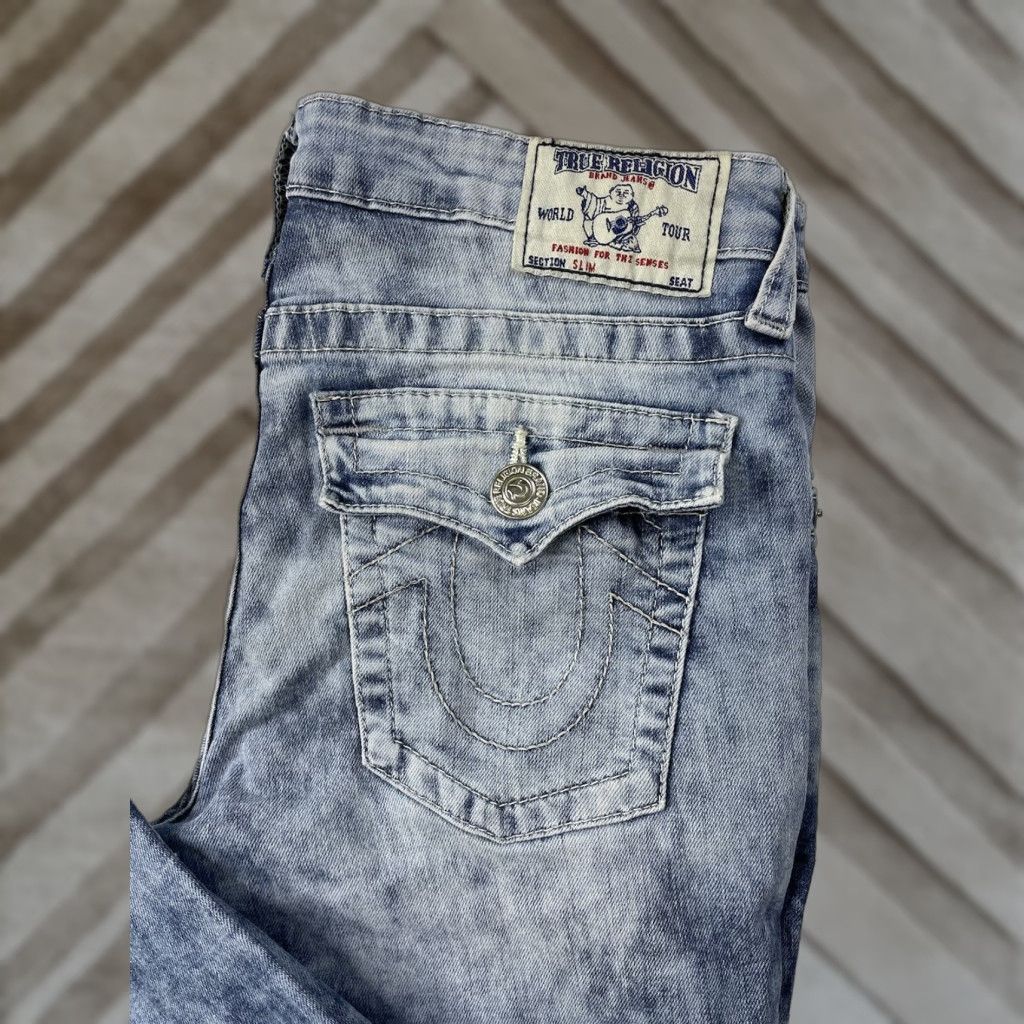 True Religion True Religion Womens Jeans Slim Distressed Denim 18 Blue Slim Fit Low Y2K Stain Hole, Regular Size 18 Womens Jeans Size 40" / US 18 - 1 Thumbnail