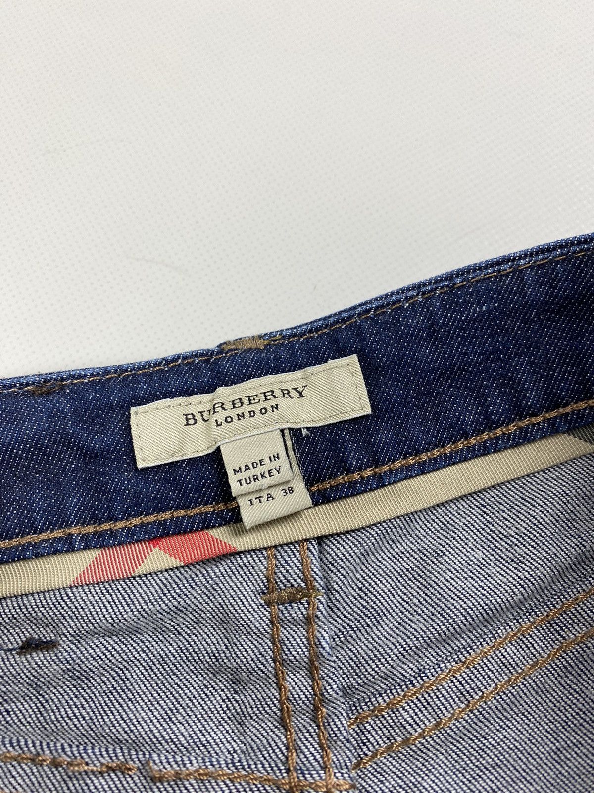 Burberry × Vintage Y2K Burberry ladies denim skirt size US 4 IT 38 Size 27" / US 4 / IT 40 - 11 Thumbnail