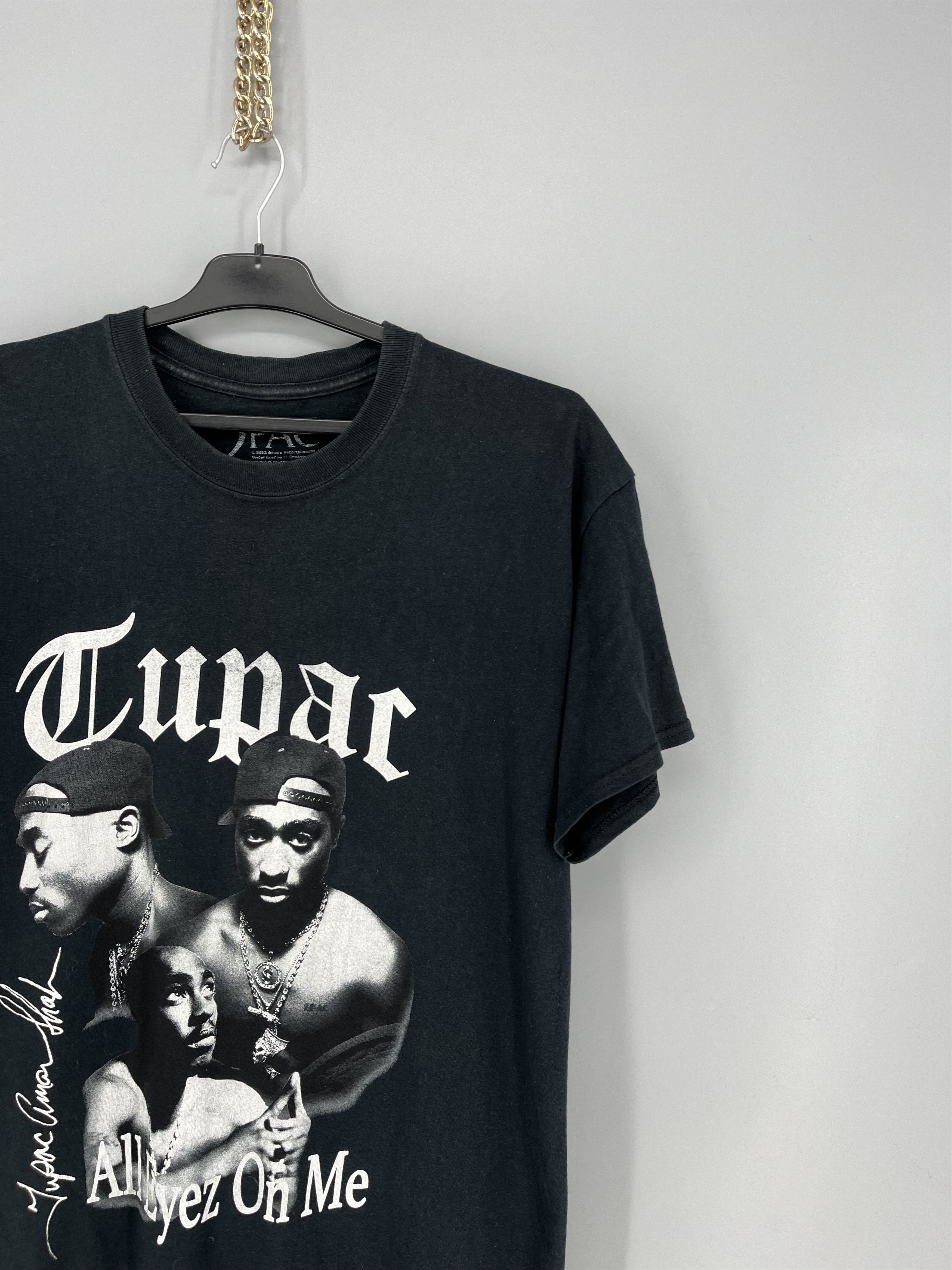 Band Tees 2PAC Rap All Eyez On Me Vintage T-Shirt Size M Size US M / EU 48-50 / 2 - 5 Thumbnail