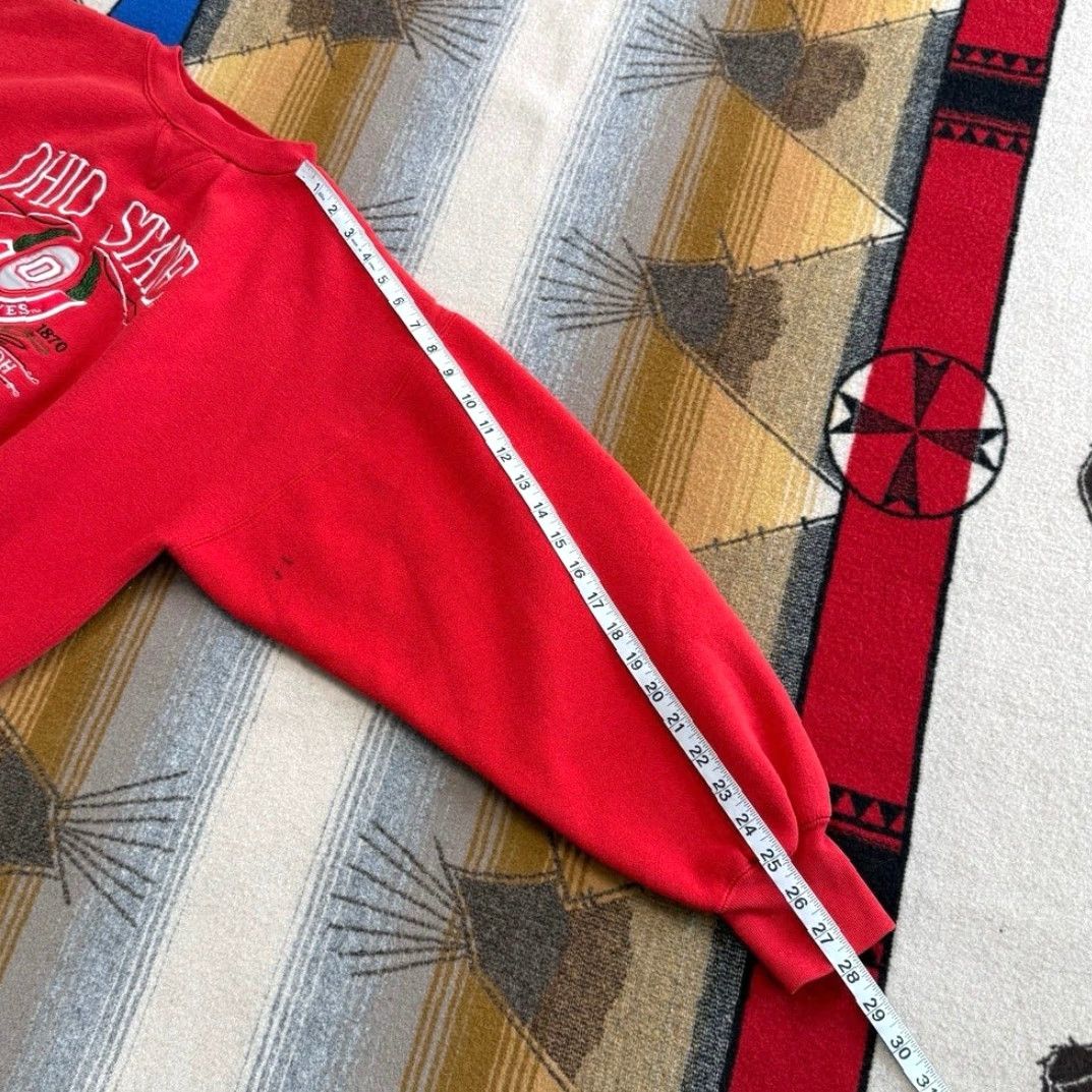 Vintage VINTAGE Ohio State Buckeyes Embroidered Crewneck Sweatshirt Men's Medium Red 90s College Sports Pullover Size US M / EU 48-50 / 2 - 7 Thumbnail