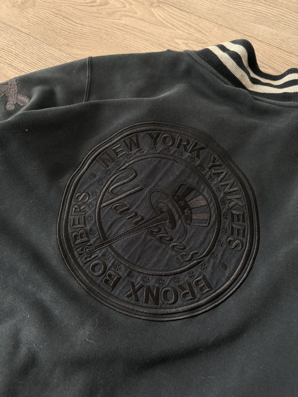 Nike Rare Nike x New York Yankees Embroidered Big Logo Bomber JKT Size US M / EU 48-50 / 2 - 20 Thumbnail