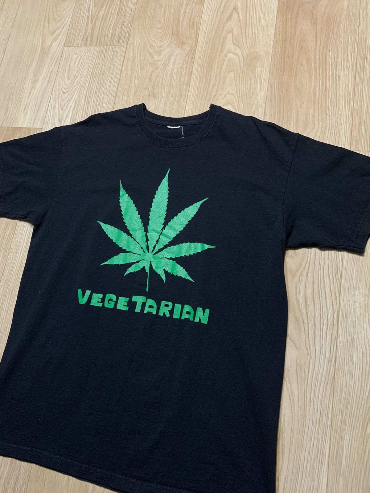 Vintage Vegetarian x Marijuana T-Shirt Smoke Drugs Size US L / EU 52-54 / 3 - 2 Thumbnail