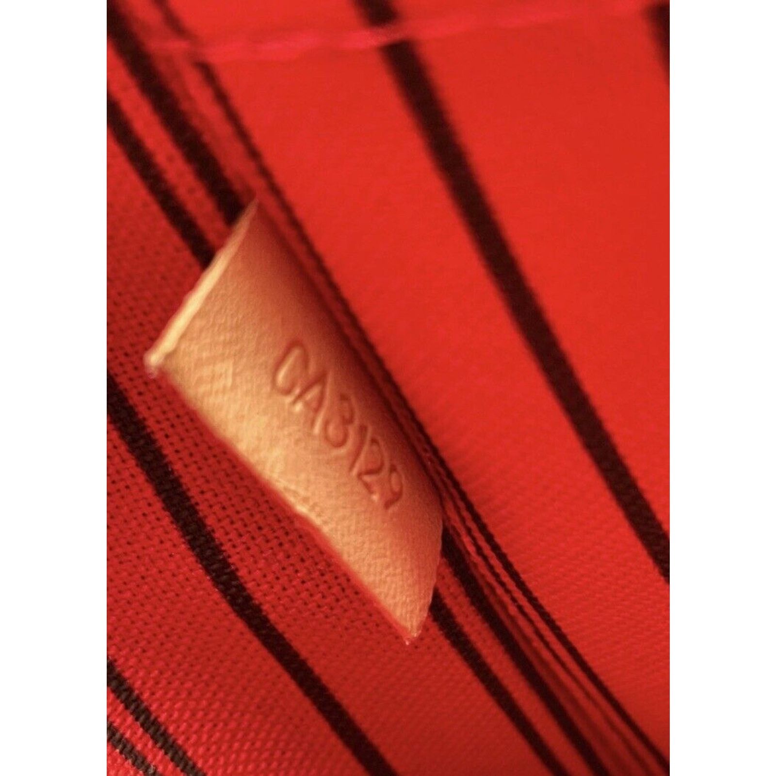 Louis Vuitton Louis Vuitton Cherry Red Monogram Neverfull Pochette Cerise Size ONE SIZE - 12 Thumbnail