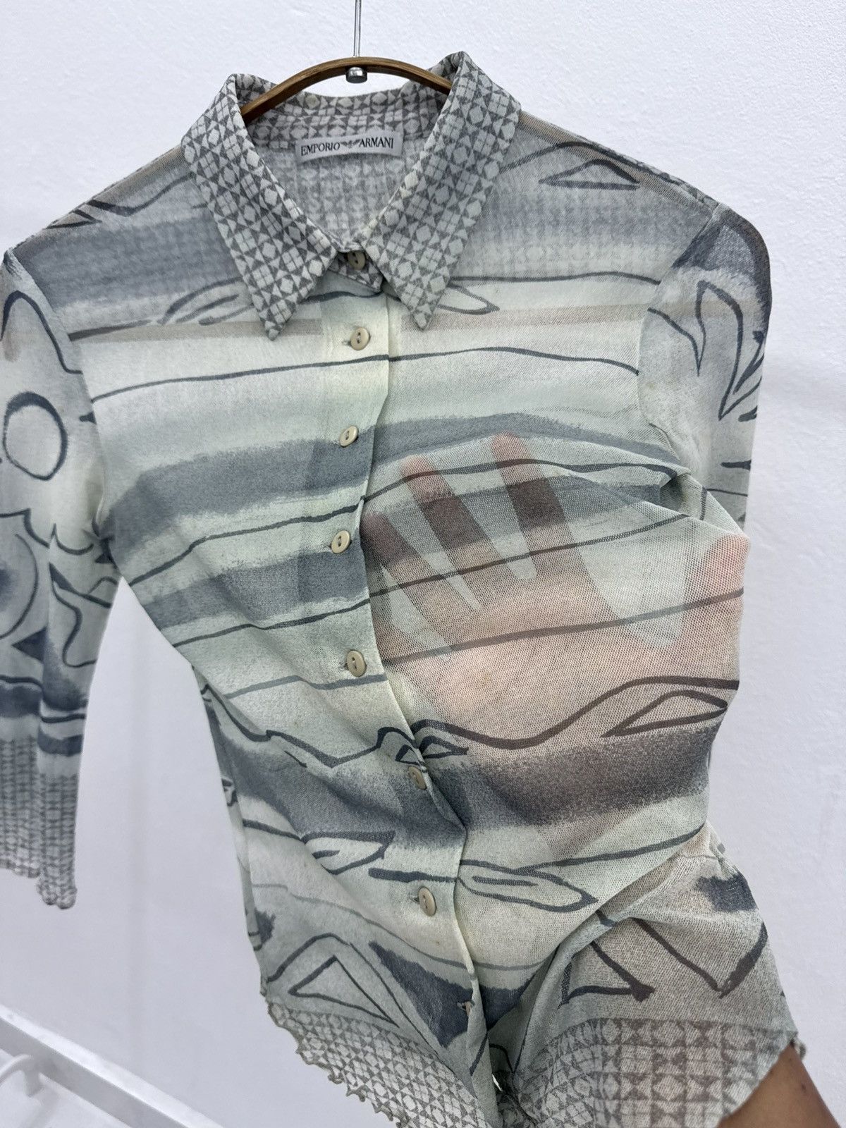 Emporio Armani 🔥ARCHIVED🔥 RARE 90s EMPORIO ARMANI Sheer Mesh Printed Shirt Size S / US 4 / IT 40 - 4 Thumbnail
