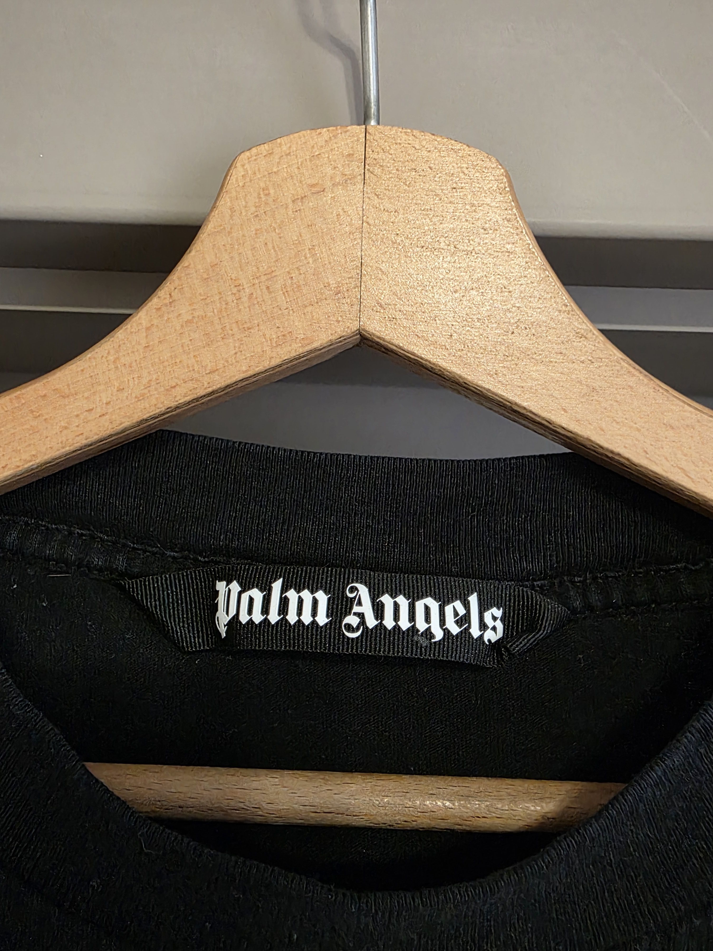 Palm Angels Palm Angels Milano sprayed-logo T-shirt size L Size US L / EU 52-54 / 3 - 2 Thumbnail
