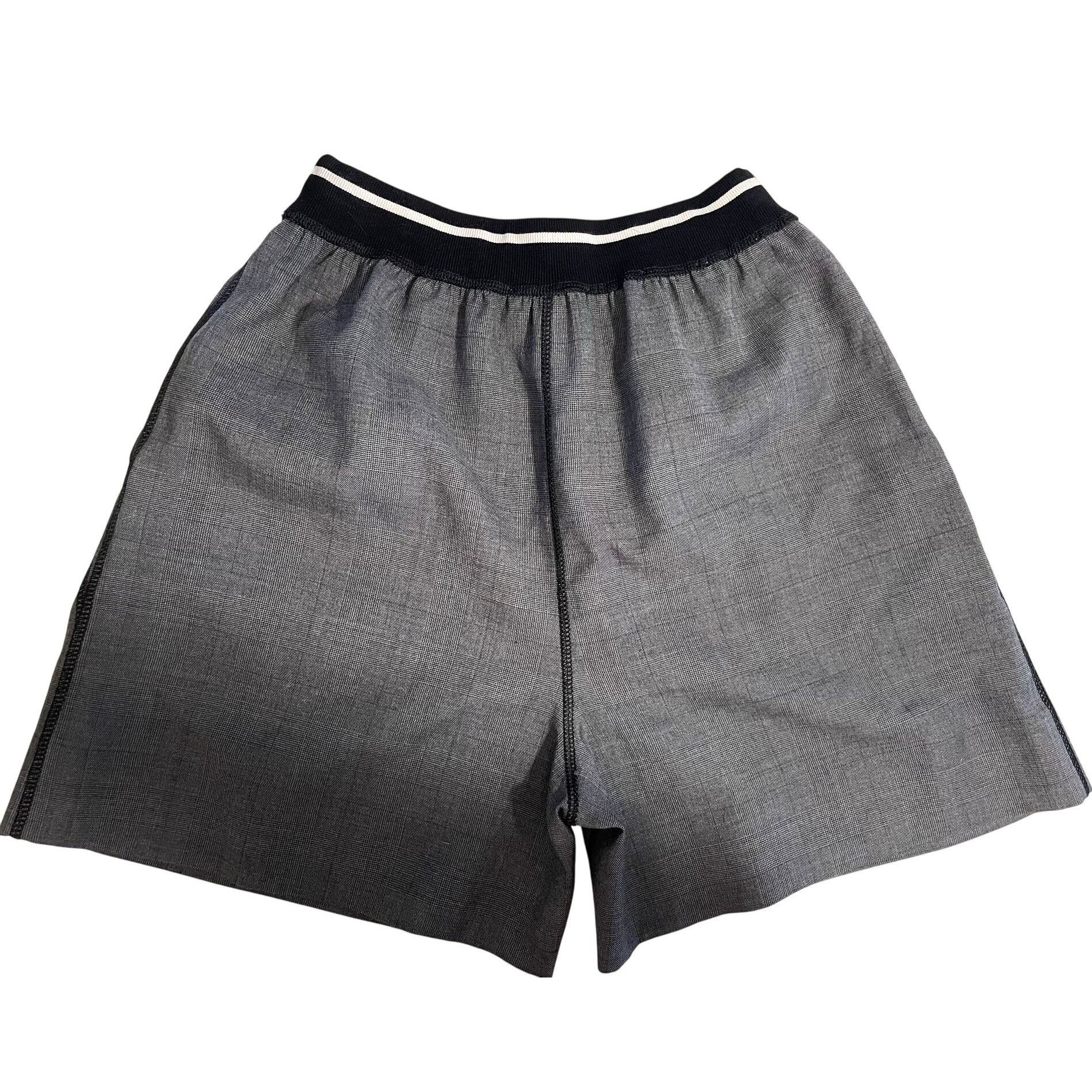 Miu Miu Miu Miu Gray Plaid Wool-Blend Elastic Waist Shorts For Women Size 36" / US 14 / IT 50 - 2 Thumbnail