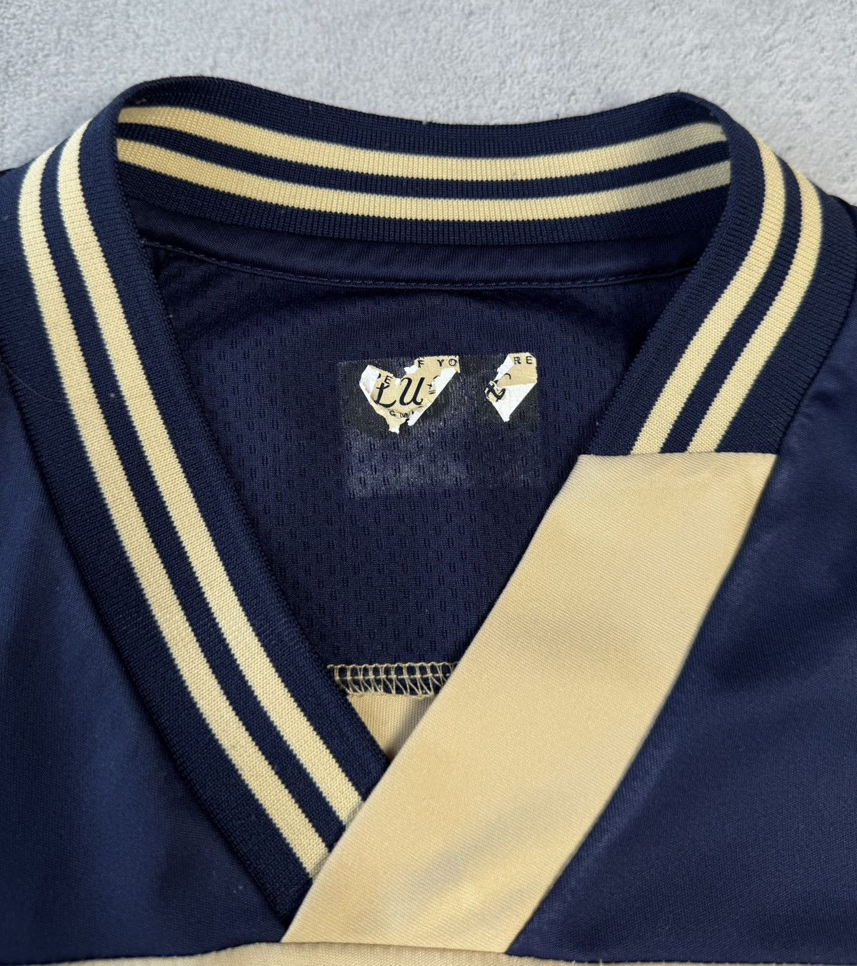 Macron Leeds United 2013 2014 Away Shirt Soccer Jersey Macron Size US M / EU 48-50 / 2 - 12 Thumbnail