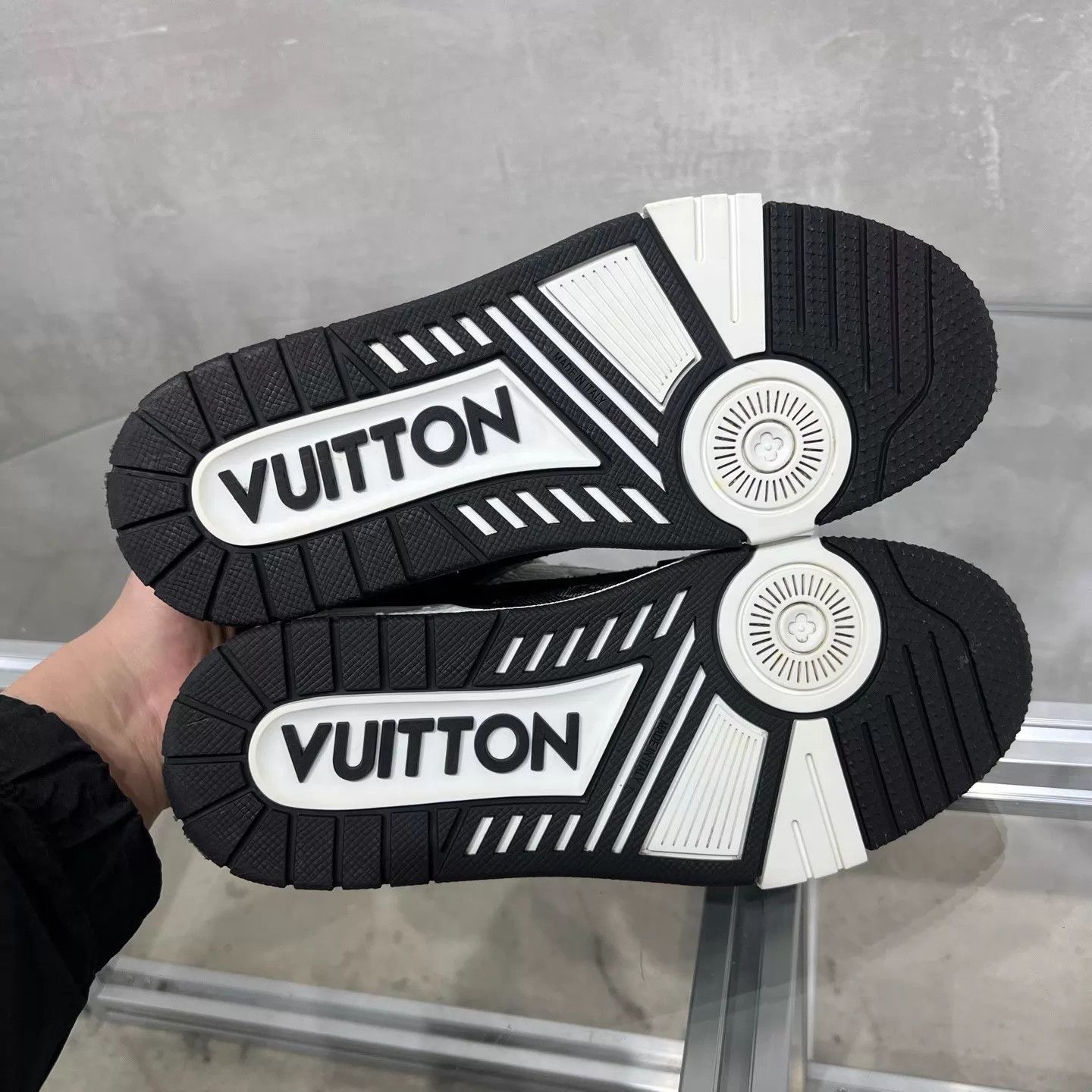 Louis Vuitton LV Trainer black white denim 37.5 Size US 7 / IT 37 - 7 Thumbnail