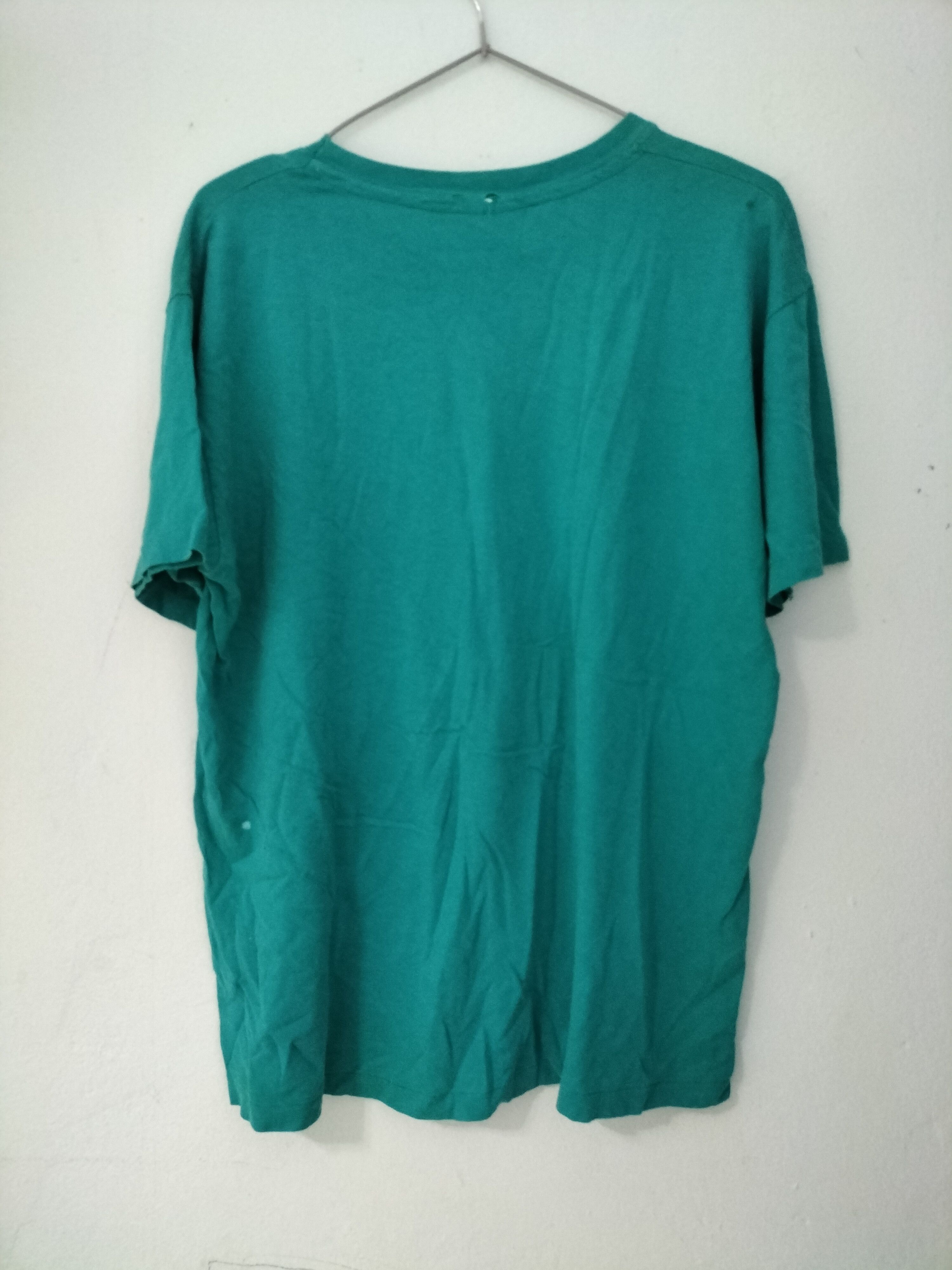 Vintage Vintage 80s Plain Tee Green Sky colour street fashion hanes Size US L / EU 52-54 / 3 - 2 Thumbnail