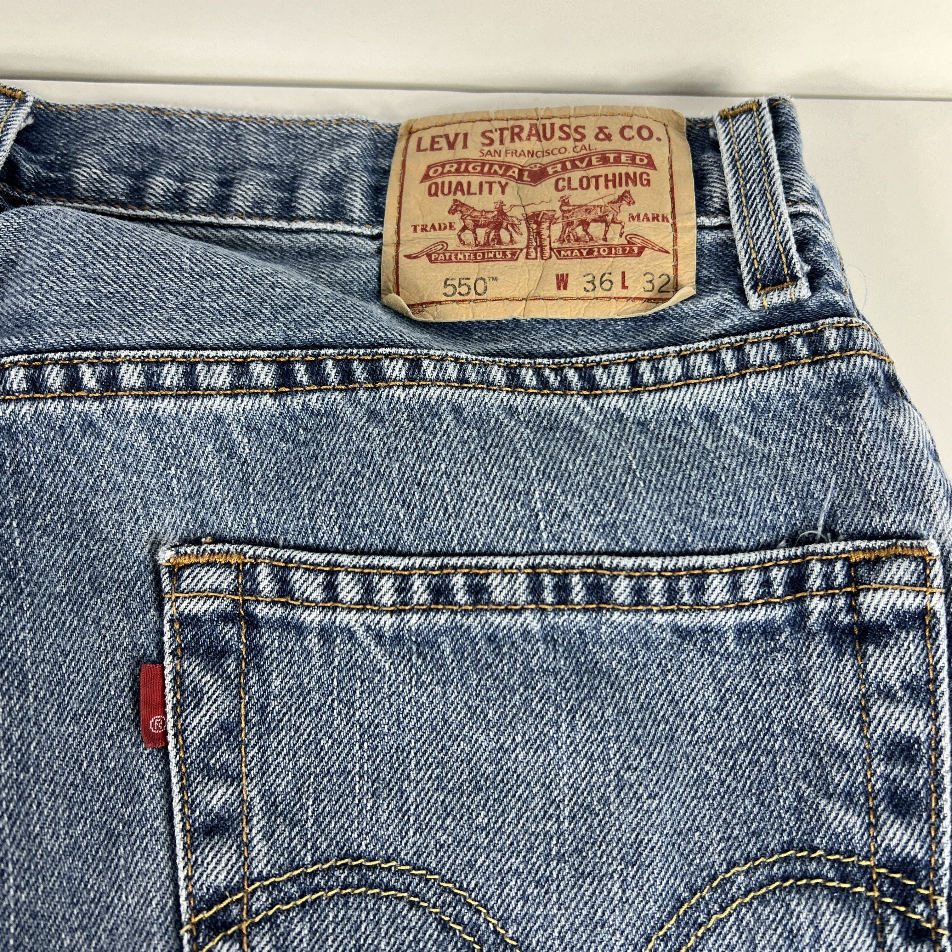Levi's Y2K Levi's Jean 550 Relaxed Straight Blue Faded Cotton Denim Size US 34 / EU 50 - 12 Thumbnail