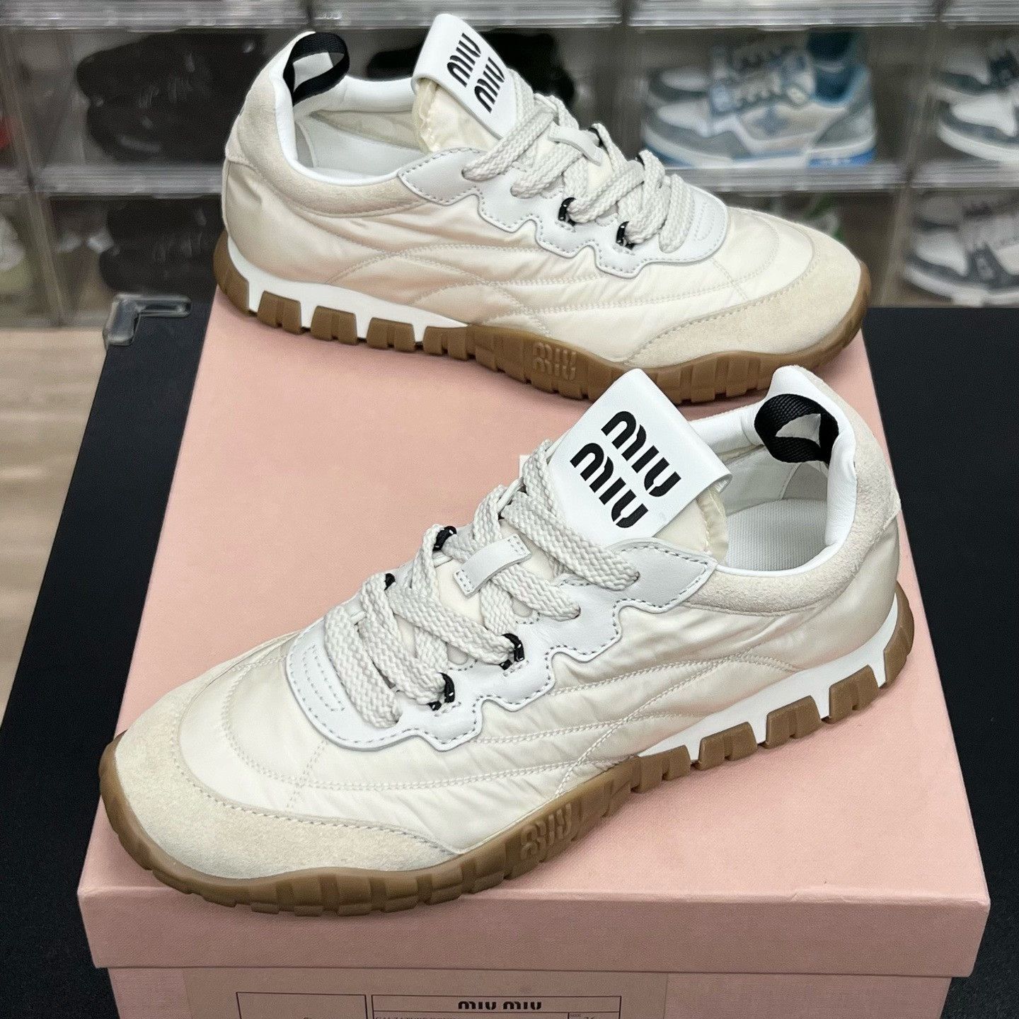Bape Bape White Shoes Low Top High Top Size US S / EU 44-46 / 1 - 1 Thumbnail