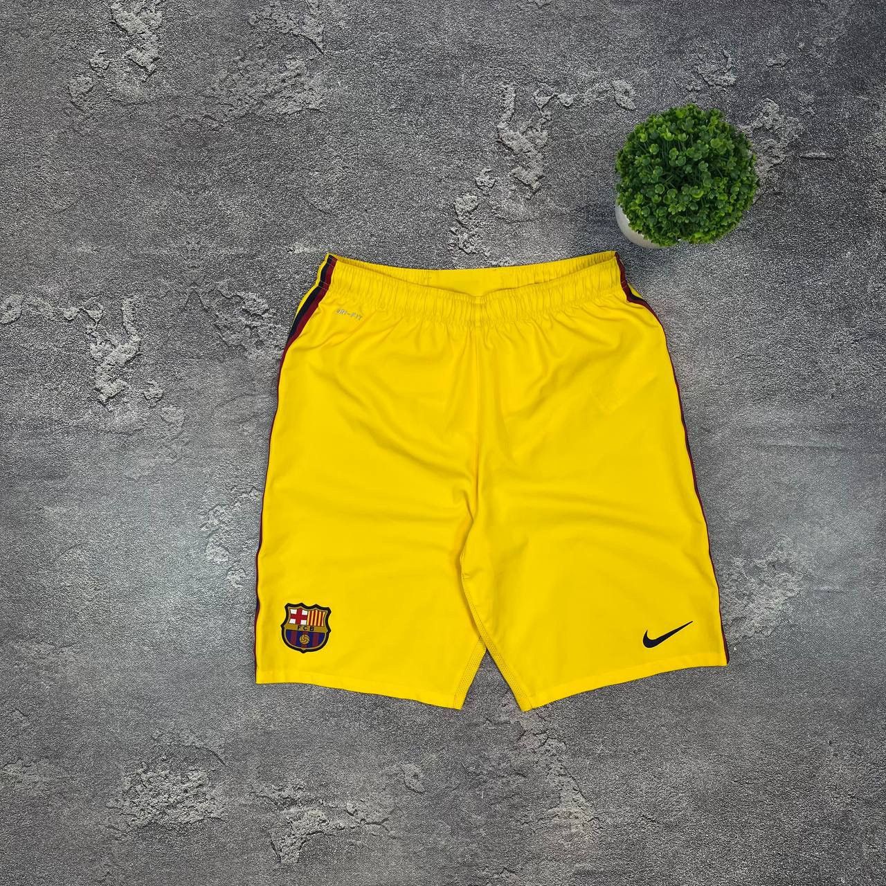 Nike Vintage Yellow Nike Fc Barcelona Away 2012/2013 Shorts Size US 31 - 1 Thumbnail
