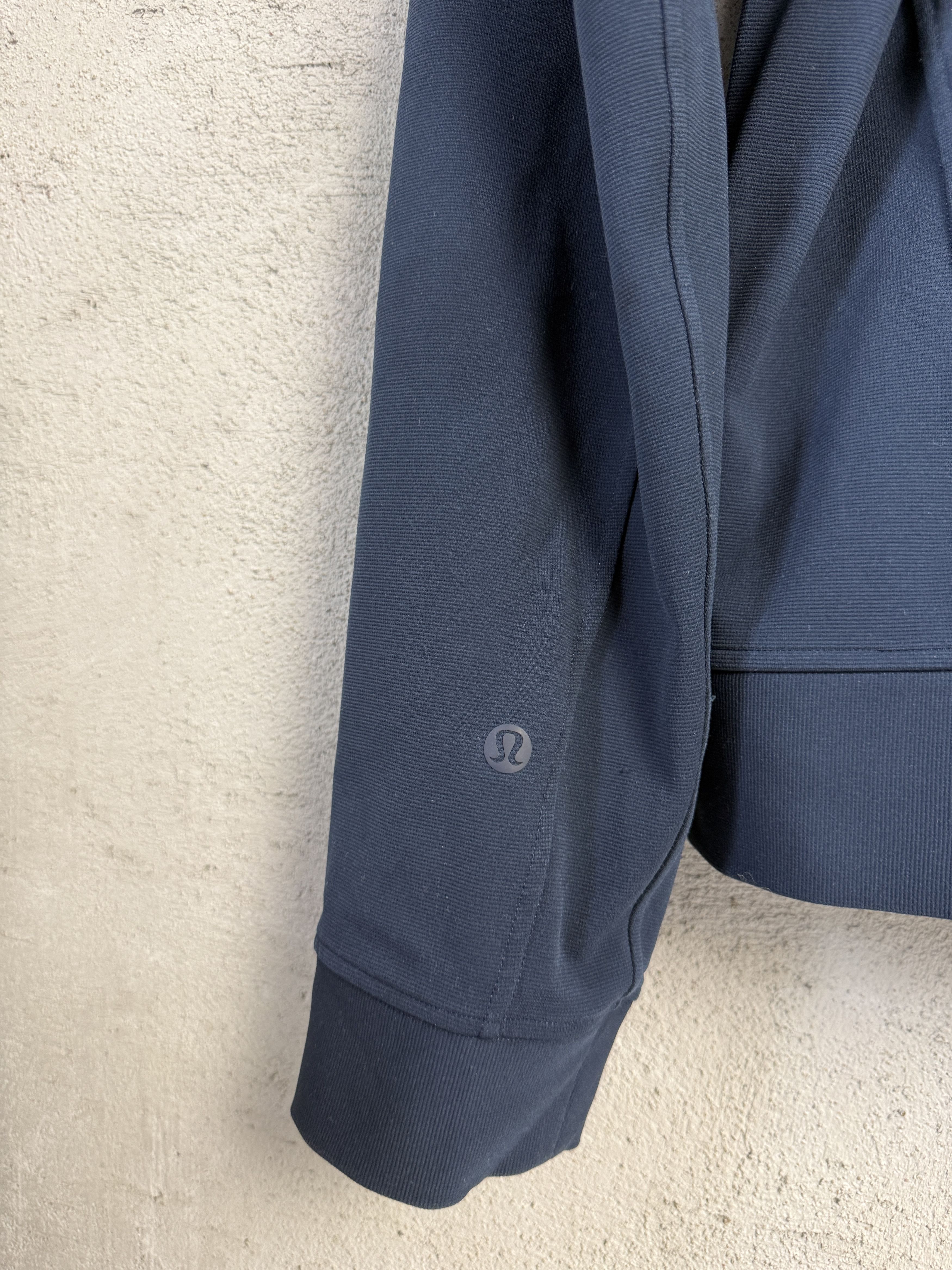 Lululemon Lululemon Sojourn jacket track sweatshirt zip-up Size US XL / EU 56 / 4 - 5 Thumbnail