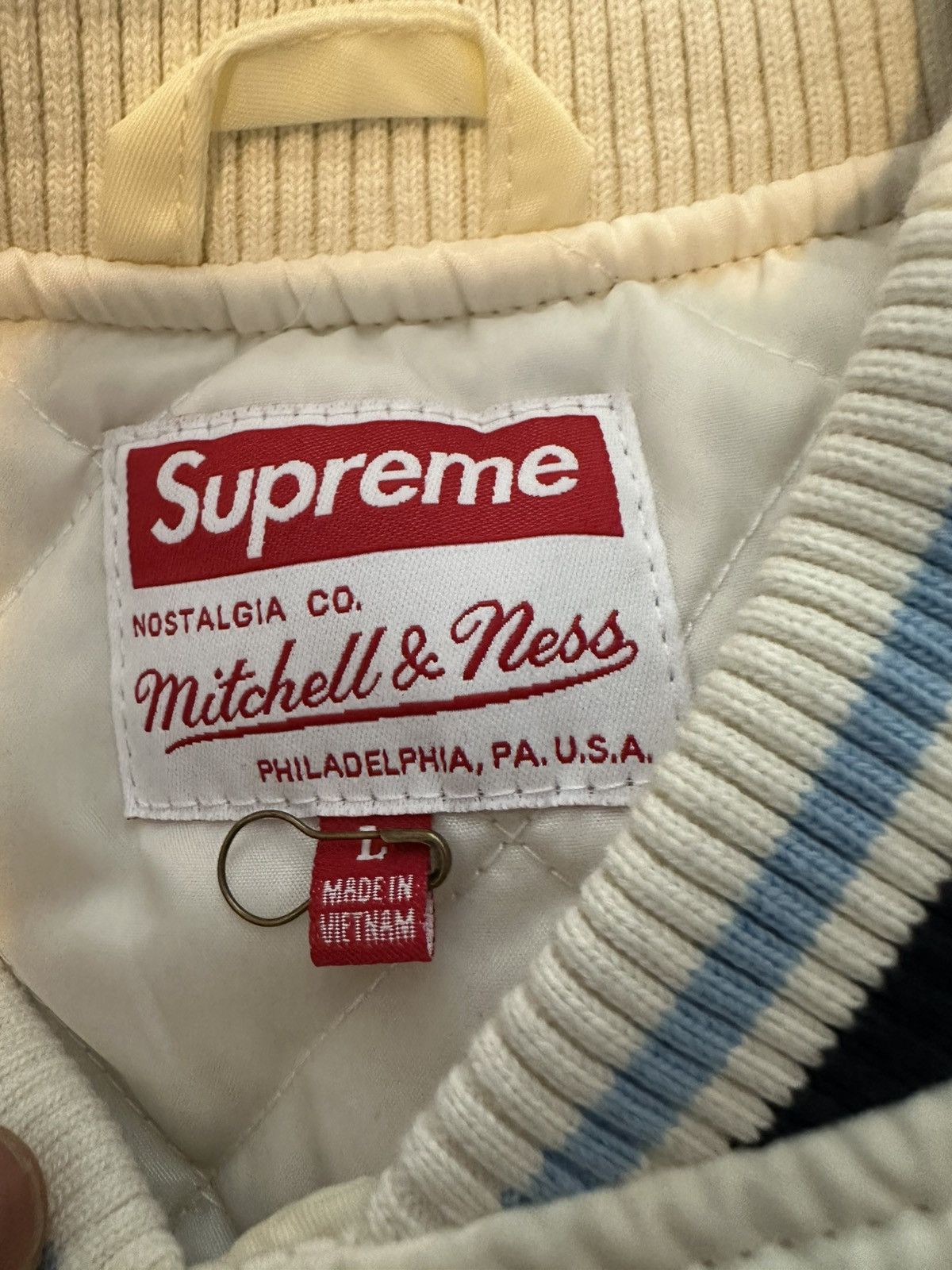 Supreme Supreme mitchell ness camo logo varsity jacket white Size US L / EU 52-54 / 3 - 3 Thumbnail