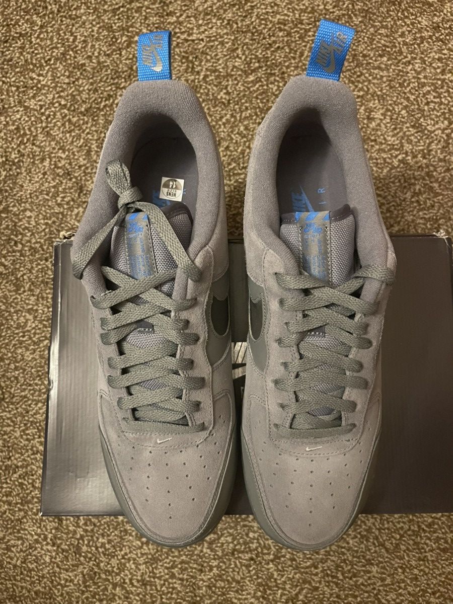 Nike *New* Nike Air Force 1 Cut Out Swoosh Grey Size US 14 / EU 47 - 2 Thumbnail
